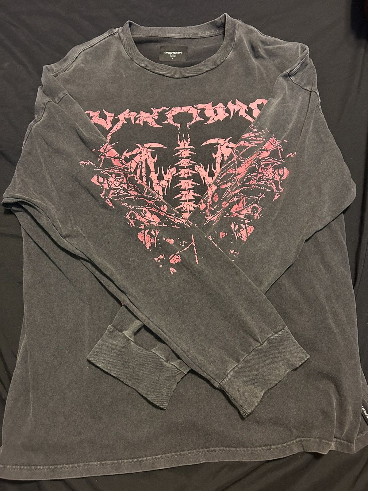 Unknown London Unknown London Gray and Pink Wings Long Sleeve T-Shirt Size US XL / EU 56 / 4 - 2 Thumbnail