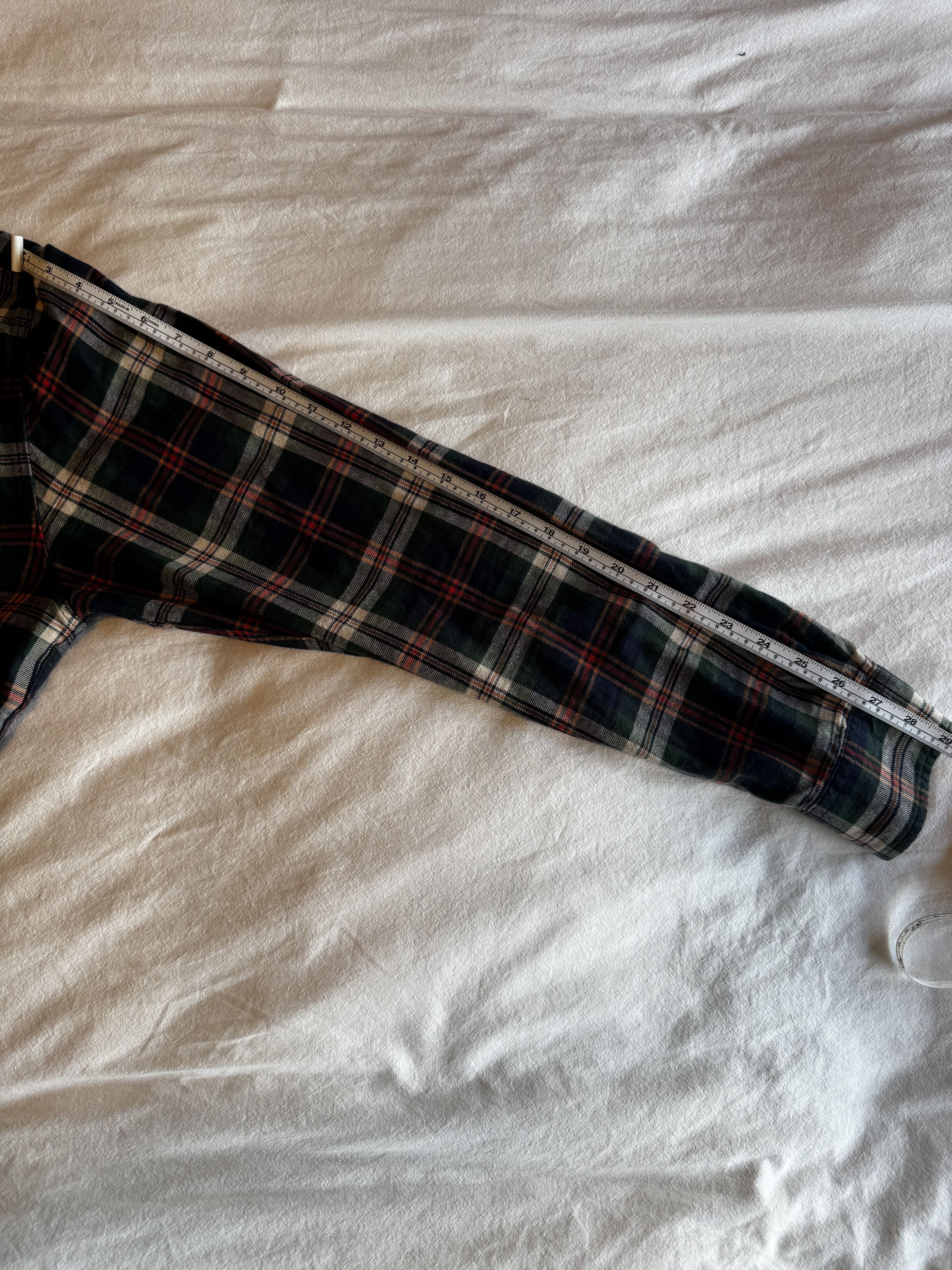 Marine Layer Marine Layer Flannel Button-UpBrushed Plaid Green Navy Red Size US L / EU 52-54 / 3 - 9 Thumbnail