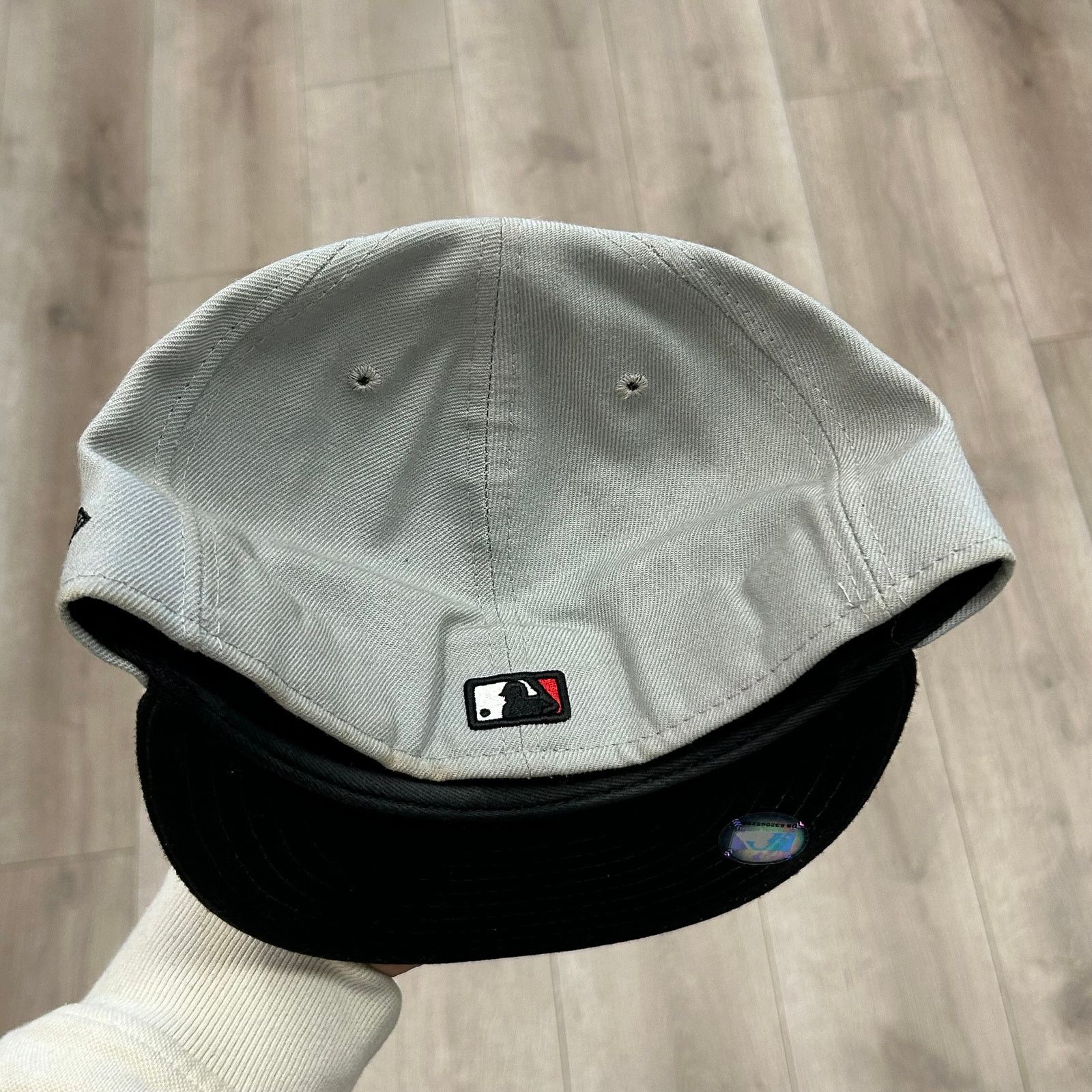 New Era New Era Montreal Expos 59FIFTY fitted hat CAP Black 7 3/8 Size ONE SIZE - 4 Thumbnail