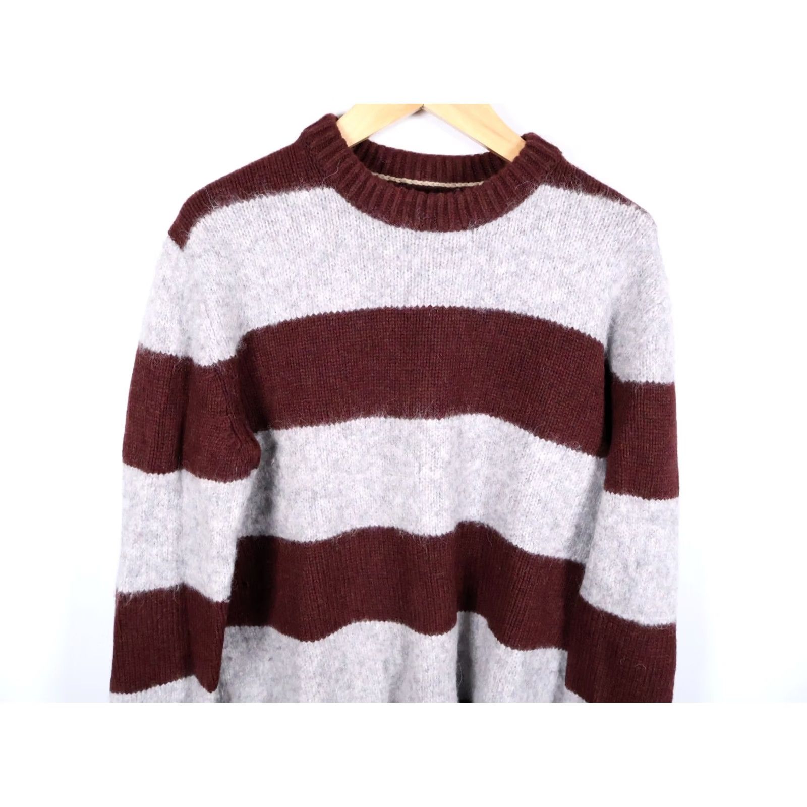 Banana Republic VINTAGE Banana Republic Sweater Mens XL Gray Red Striped Crewneck Wool Alpaca Heavyweight Fuzzy Knit Pullover Slub Hand Wash Only Size US XL / EU 56 / 4 - 4 Thumbnail