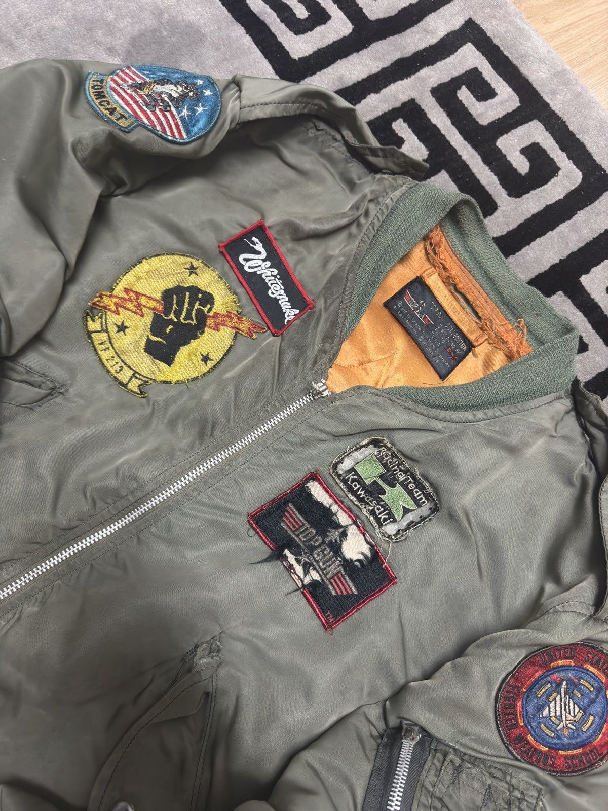 Vintage RARE VINTAGE 80’s TOP GUN BY PARAMOUNT BOMBER WITH SIGNATURE Size US M / EU 48-50 / 2 - 5 Thumbnail
