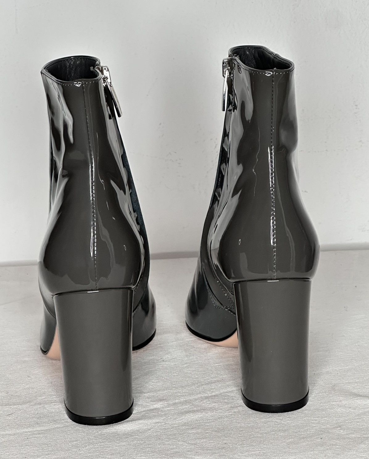 Gianvito Rossi bottines à talons Gianvito Rossi en cuir vernis gris 37 Size US 6 / IT 36 - 7 Thumbnail