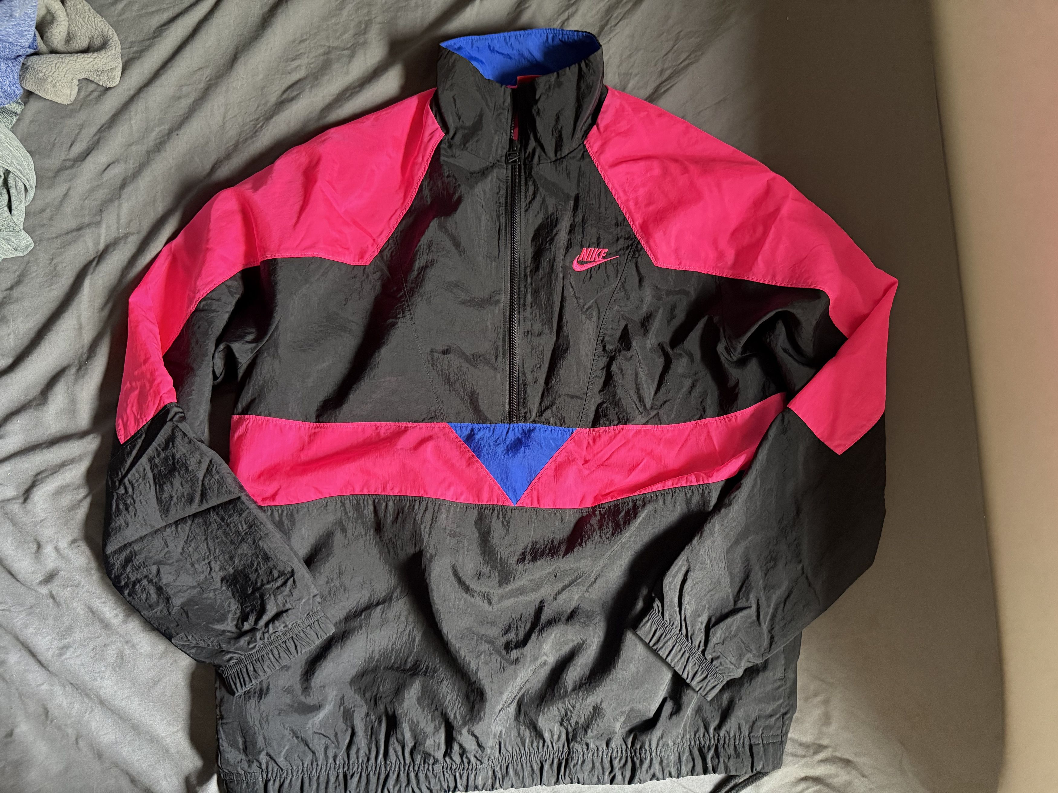 Nike Nike Sportswear Windbreaker jacket medium/large $180 Size US M / EU 48-50 / 2 - 1 Thumbnail