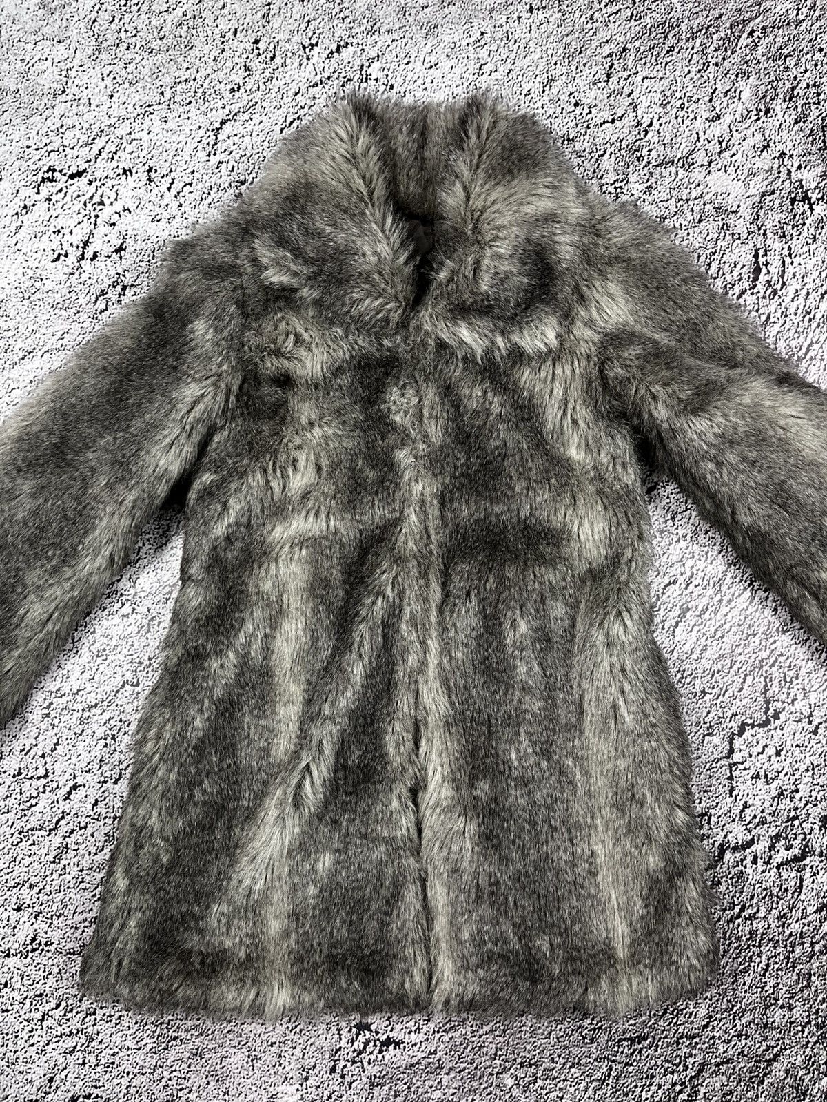 Vintage Vintage Y2K elongated fur faux coat luxury 00s style M Size M / US 6-8 / IT 42-44 - 2 Thumbnail