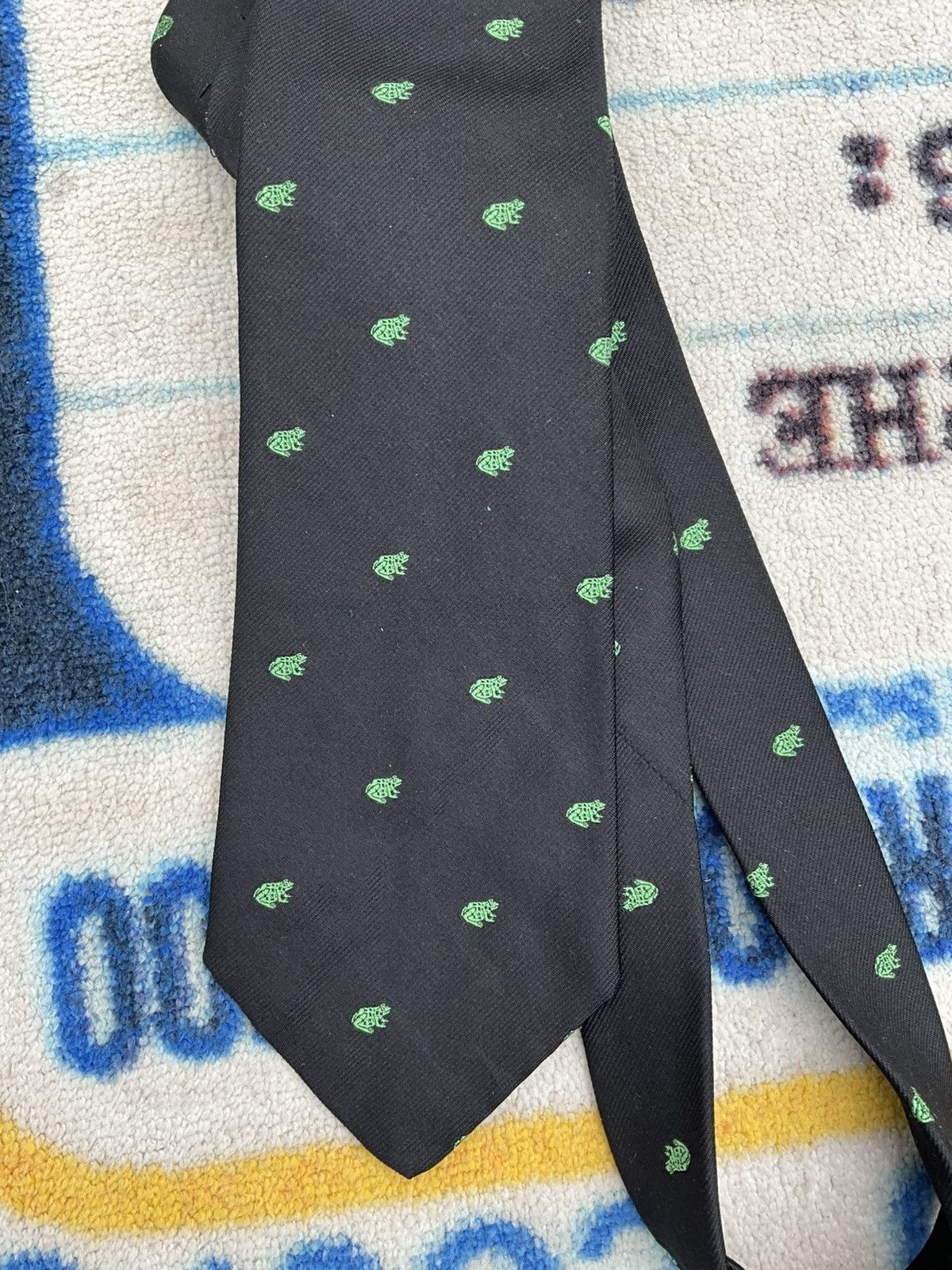 Brooks Brothers Brooks Brothers Silk Tie Black w/ Green Frogs USA 3.75 x 58 Size ONE SIZE - 1 Thumbnail