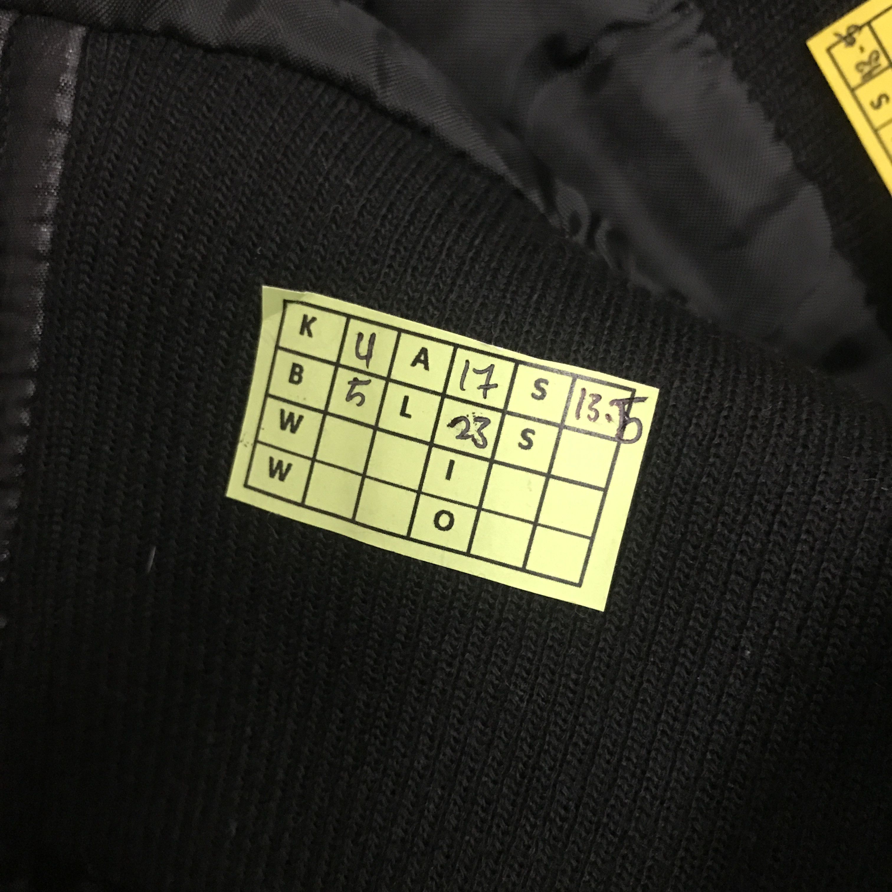 Japanese Brand × Uniqlo × Vintage Vintage Japan design Uniqlo Black punk zipper Vest Size US S / EU 44-46 / 1 - 7 Thumbnail