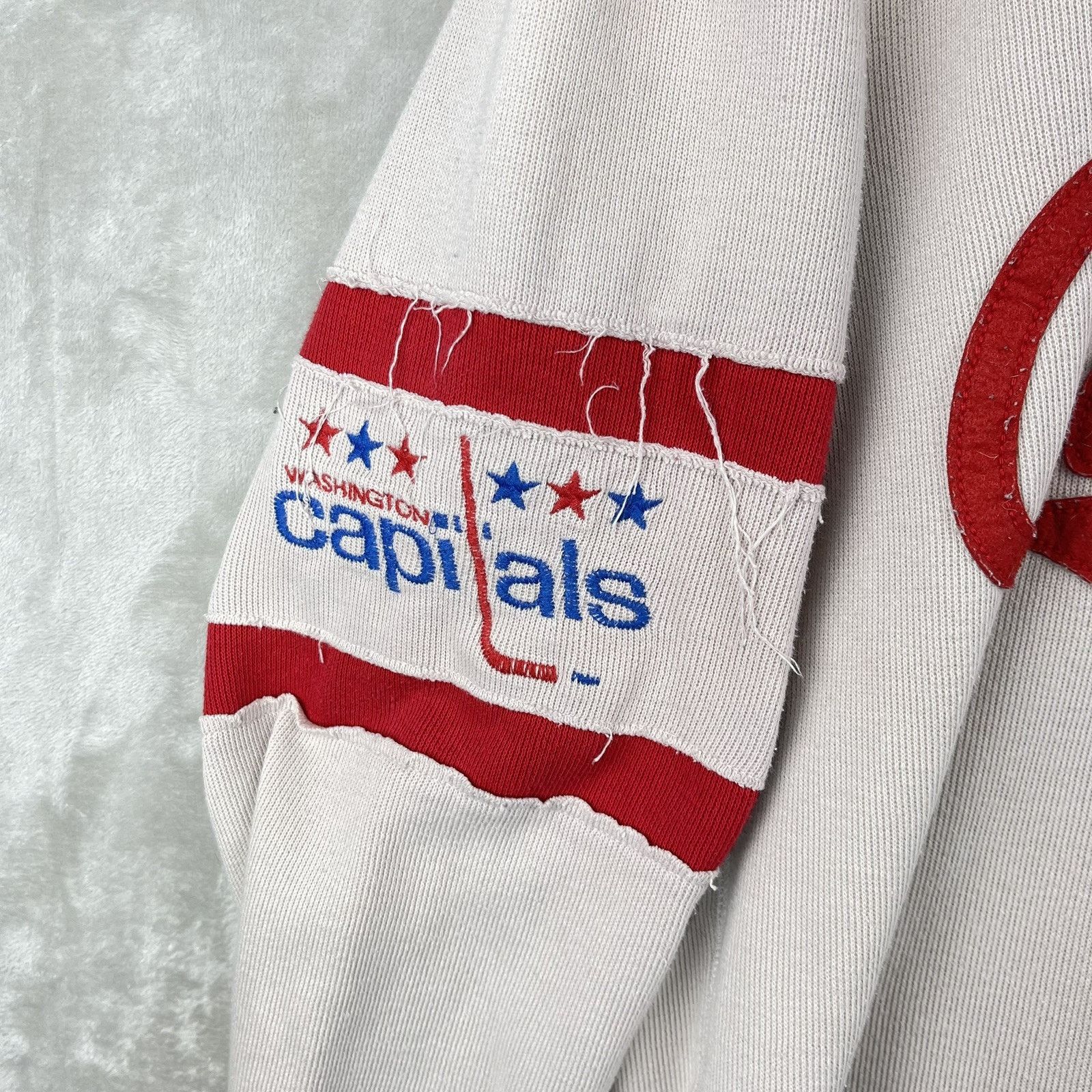 Ccm Vintage CCM Washington Capitals Waffle Knit Thermal Shirt Size 40 - 5 Thumbnail