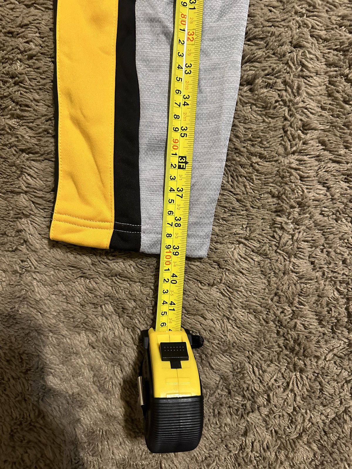 NCAA × Vintage Vintage NCAA Iowa Hawkeyes University pants 00s size small Size US 32 / EU 48 - 9 Thumbnail