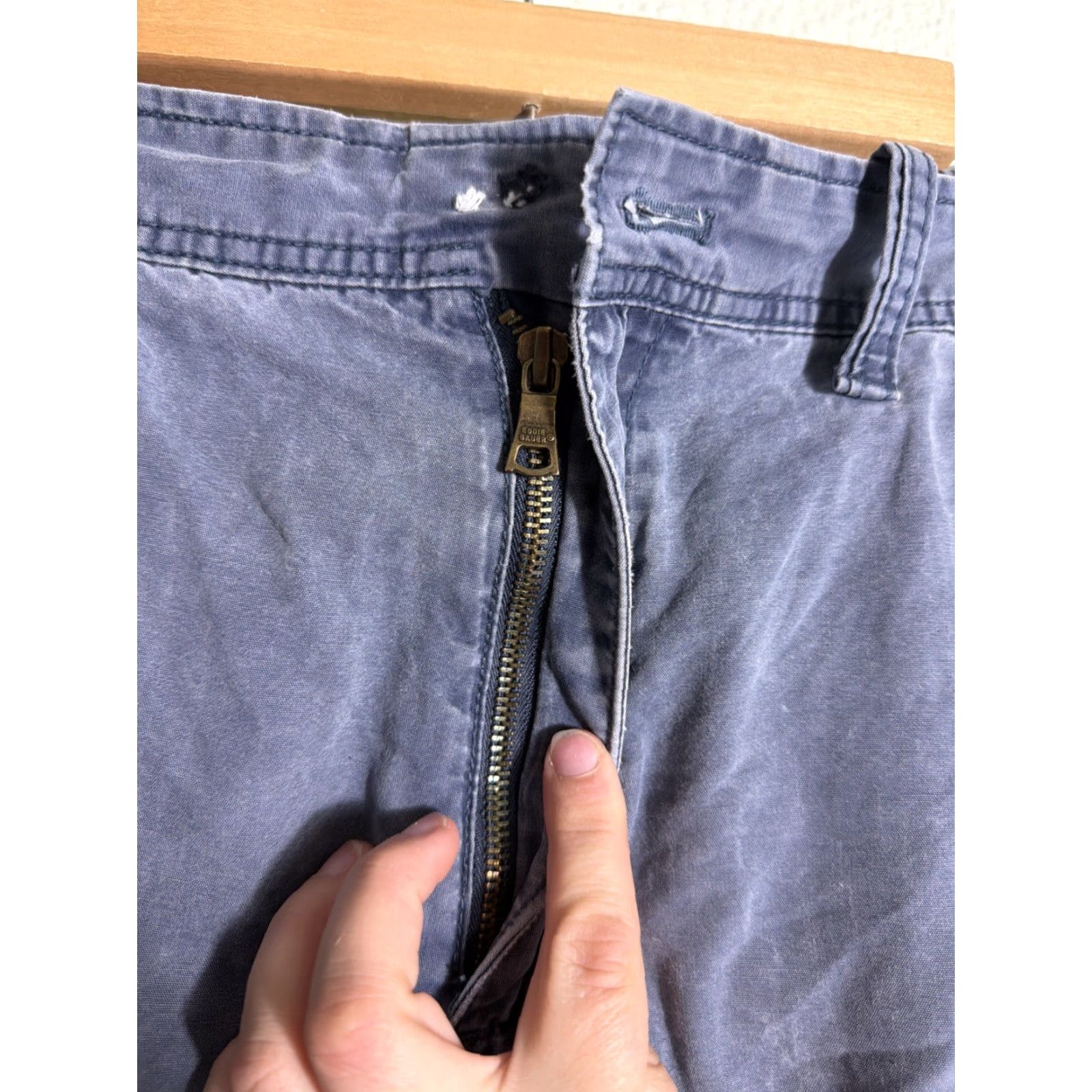 Eddie Bauer Eddie Bauer Mens Cargo Shorts Distressed Blue 36x10 Missing Button Flaw Regular Mens Size US 36 / EU 52 - 6 Thumbnail