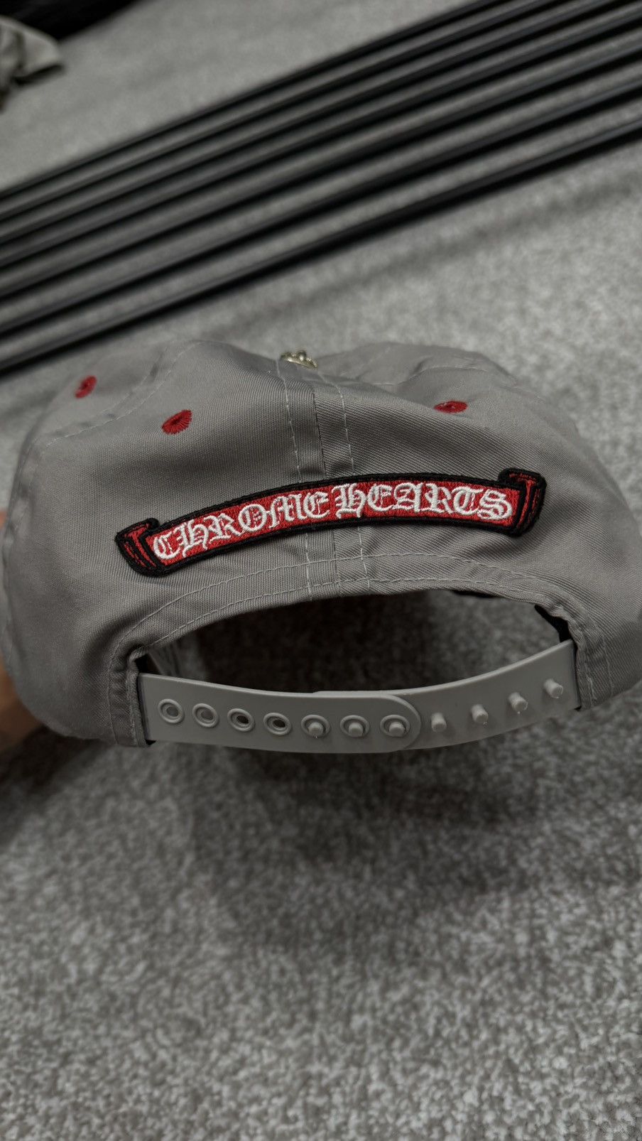 Chrome Hearts Chrome Hearts Gas Station Rock Trucker hat in gray. Size ONE SIZE - 2 Thumbnail