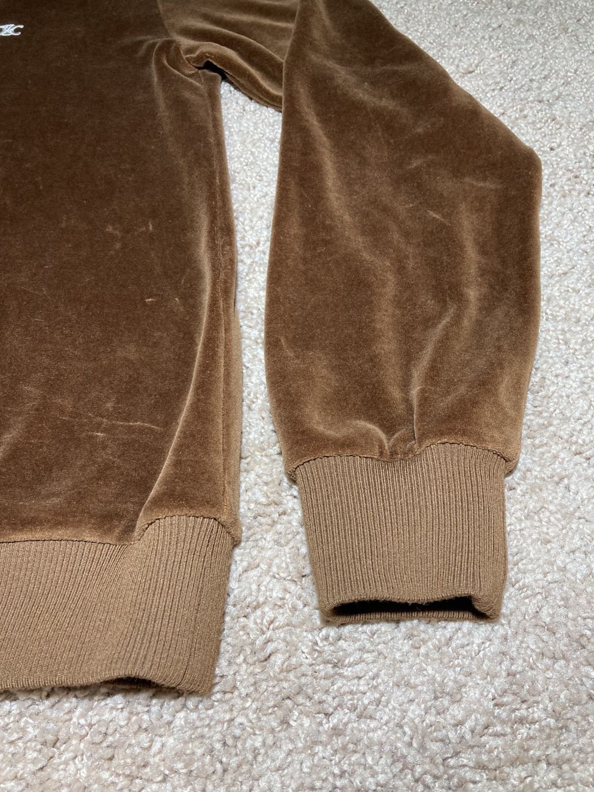 Celine × Hedi Slimane FW20 Celine Velour Polo Pullover Velvet 2020 AW20 Chocolate Size US S / EU 44-46 / 1 - 7 Thumbnail