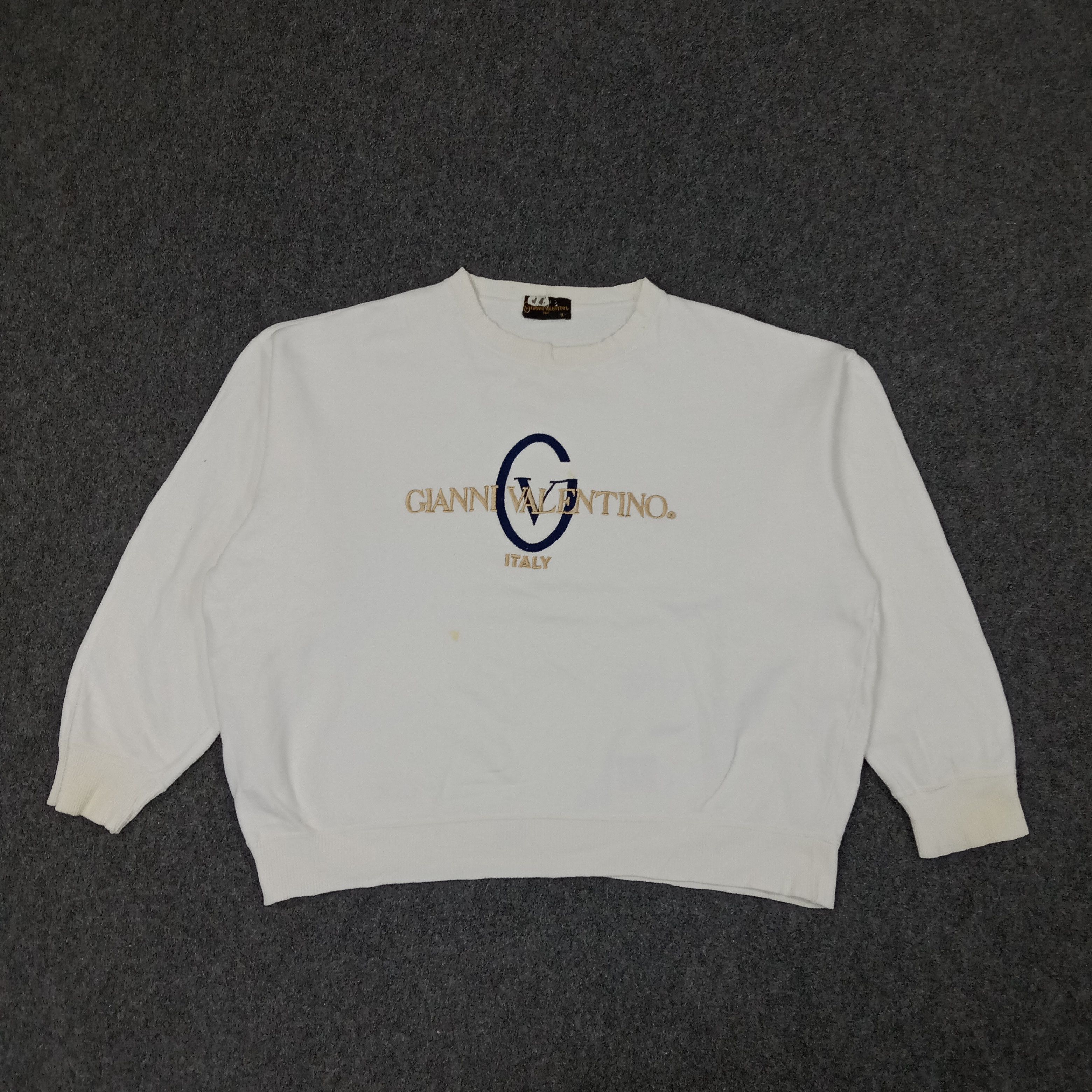 Gianni Valentino × Vintage Gianni Valentino Italian Brand Embroidery Sweatshirt Size US XXL / EU 58 / 5 - 1 Thumbnail