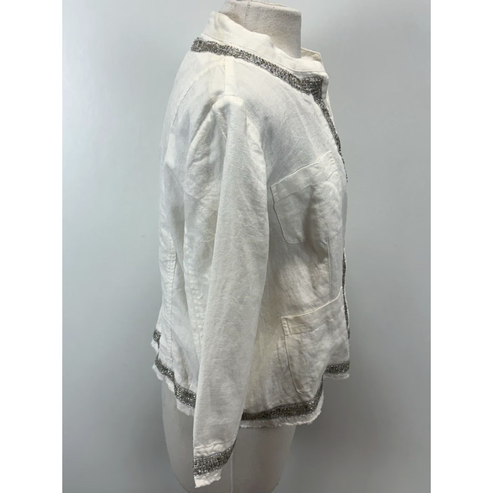 Vintage VINTAGE Chico's Linen Jacket Open Front Silver Beaded Trim Women’s Large SIZE Large Silver Beaded Trim 90s? (adjust to best) Size L / US 10 / IT 46 - 4 Thumbnail
