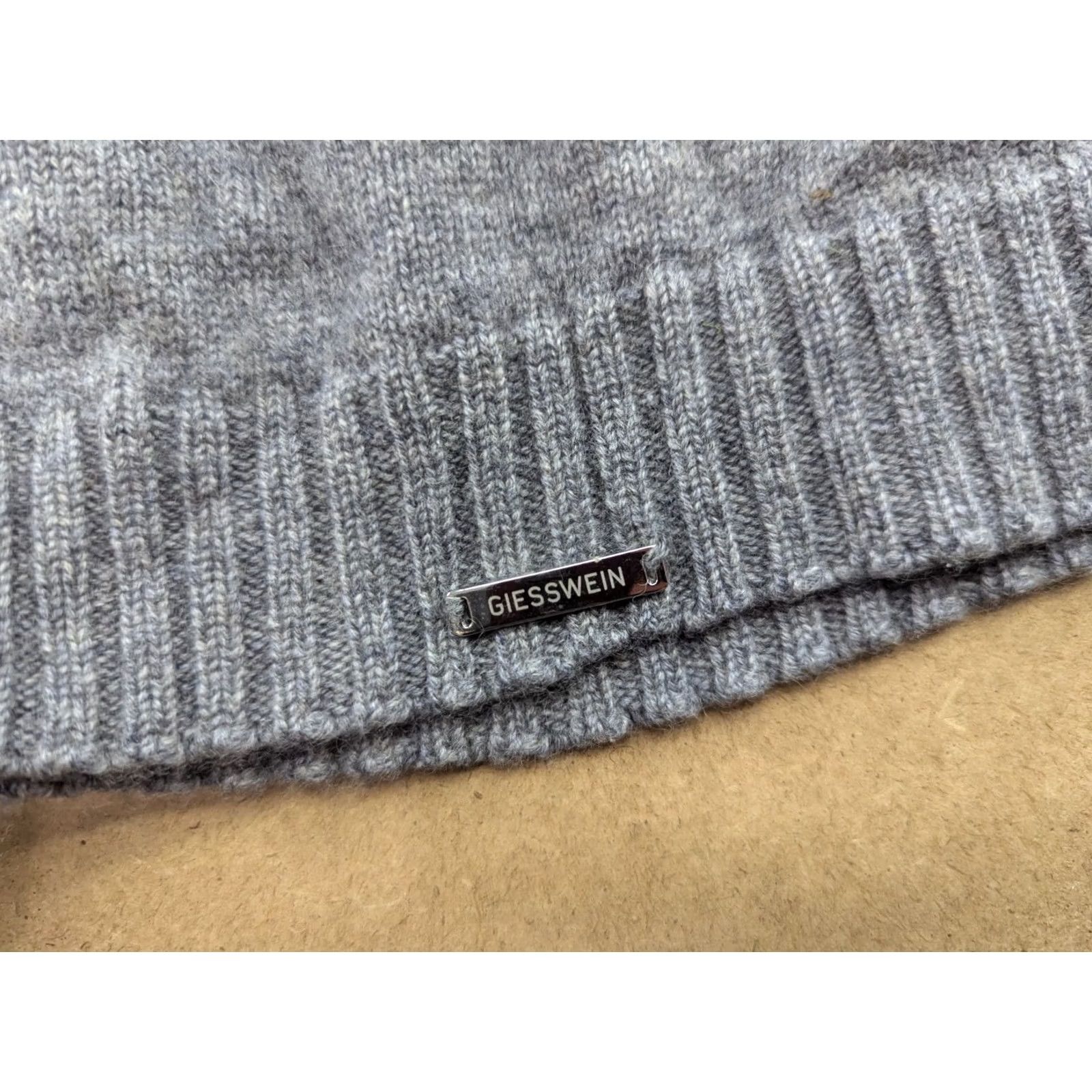 Vintage Giesswein Beanie Hat One Size 100% Cashmere Gray Soft Ladies Womens Size ONE SIZE - 5 Thumbnail
