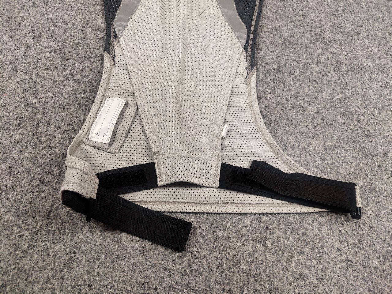 Nike Vintage Nike Running Vest Gray tones Reflective Y2K Style Size US M / EU 48-50 / 2 - 12 Thumbnail