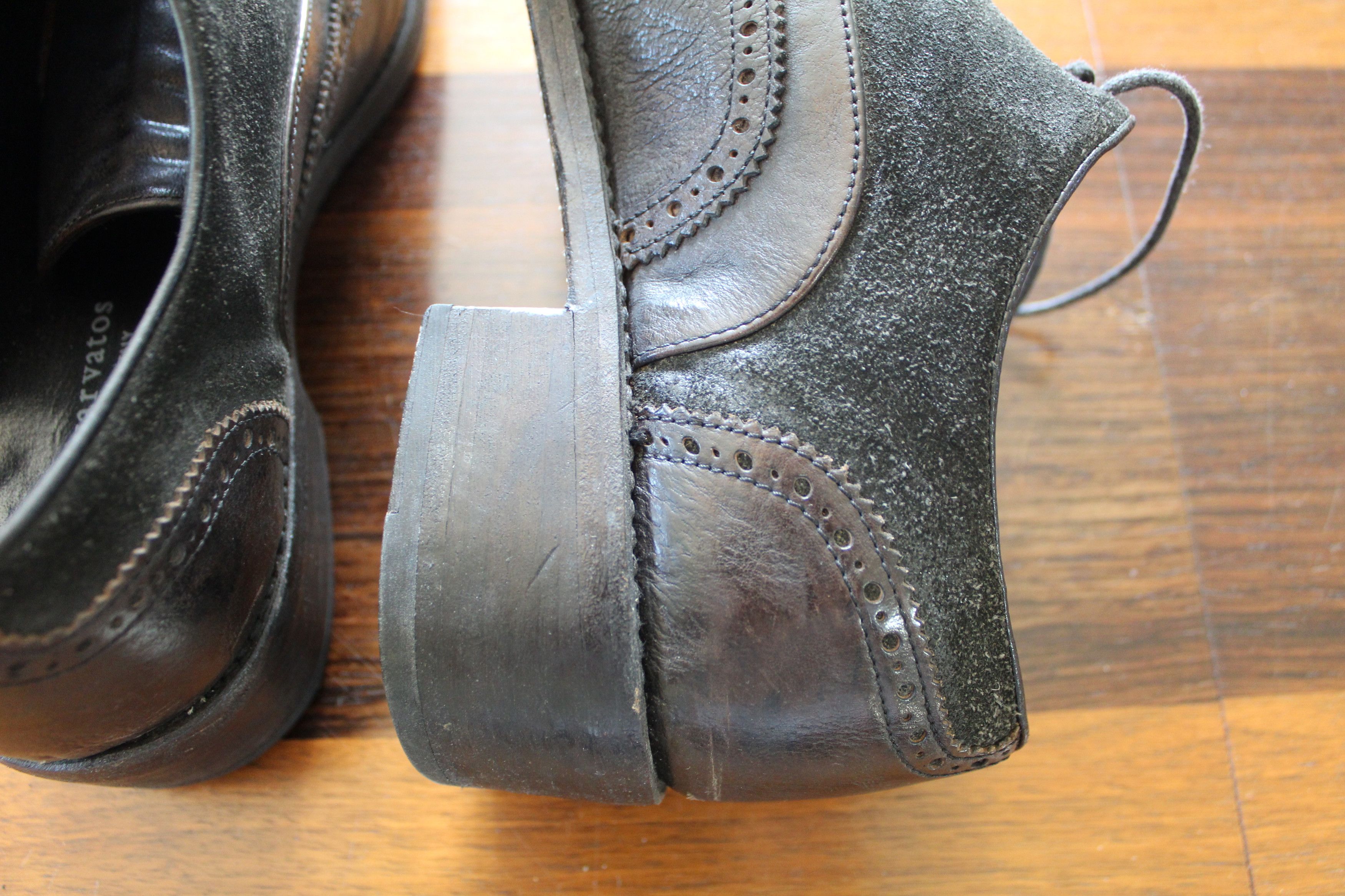 John Varvatos Varvatos Handmade, Two-Tone Double Balmoral w/ Cuban Heel Size US 11 / EU 44 - 4 Thumbnail