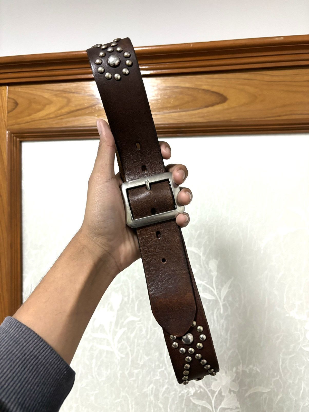 Vintage Vintage Leather Design Studded Belt (size 32-36) Size ONE SIZE - 1 Thumbnail