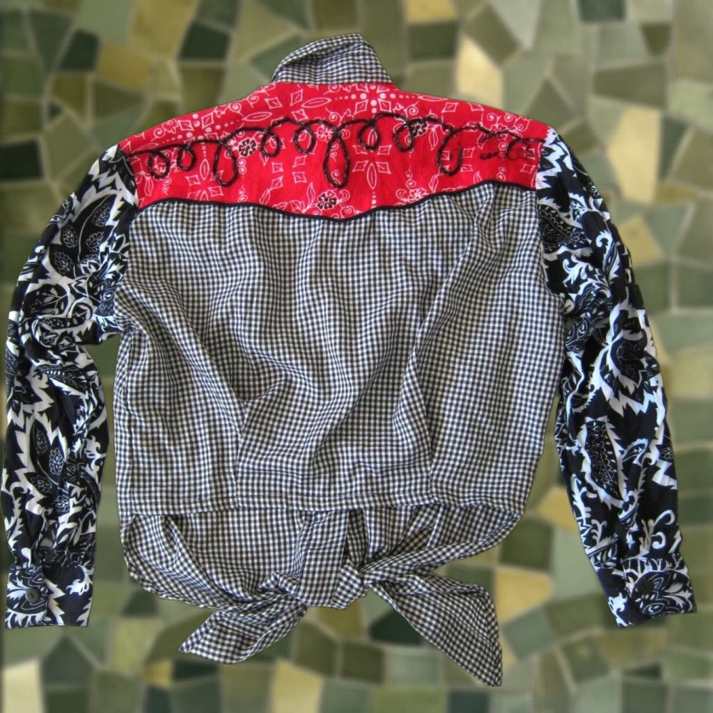 Vintage Surya Blouse Shirt Womens Medium Black Plaid Paisley Button Down Western Beaded Vintage Size M / US 6-8 / IT 42-44 - 1 Thumbnail