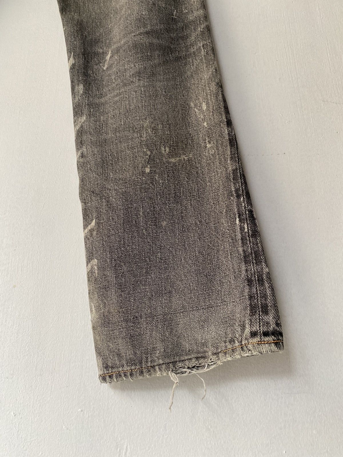 Japanese Brand × Vintage BLEACHING 1990s Denime Distressed FadeBlack Jeans Size US 29 - 12 Thumbnail