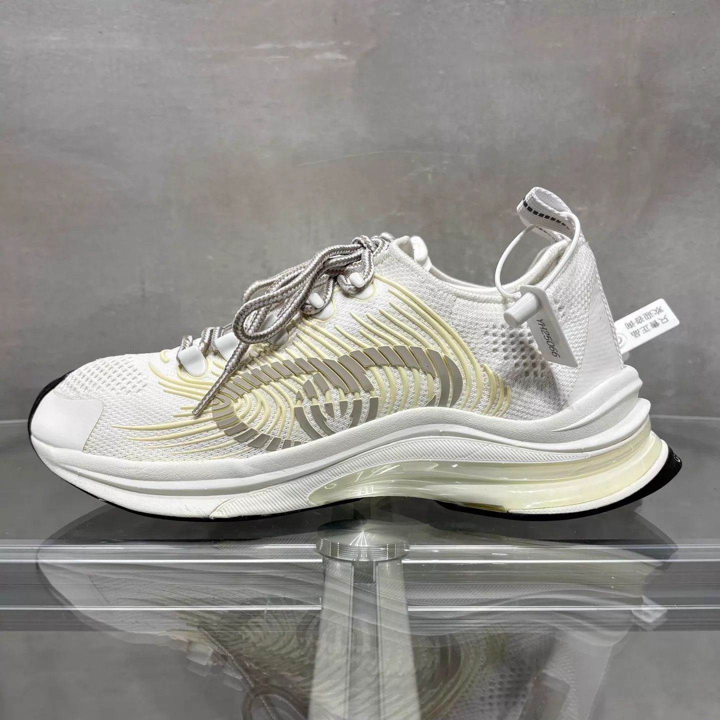 Gucci Gucci RUN White Casual Sneaker Size 40.5 Size US 7.5 / EU 40-41 - 3 Thumbnail