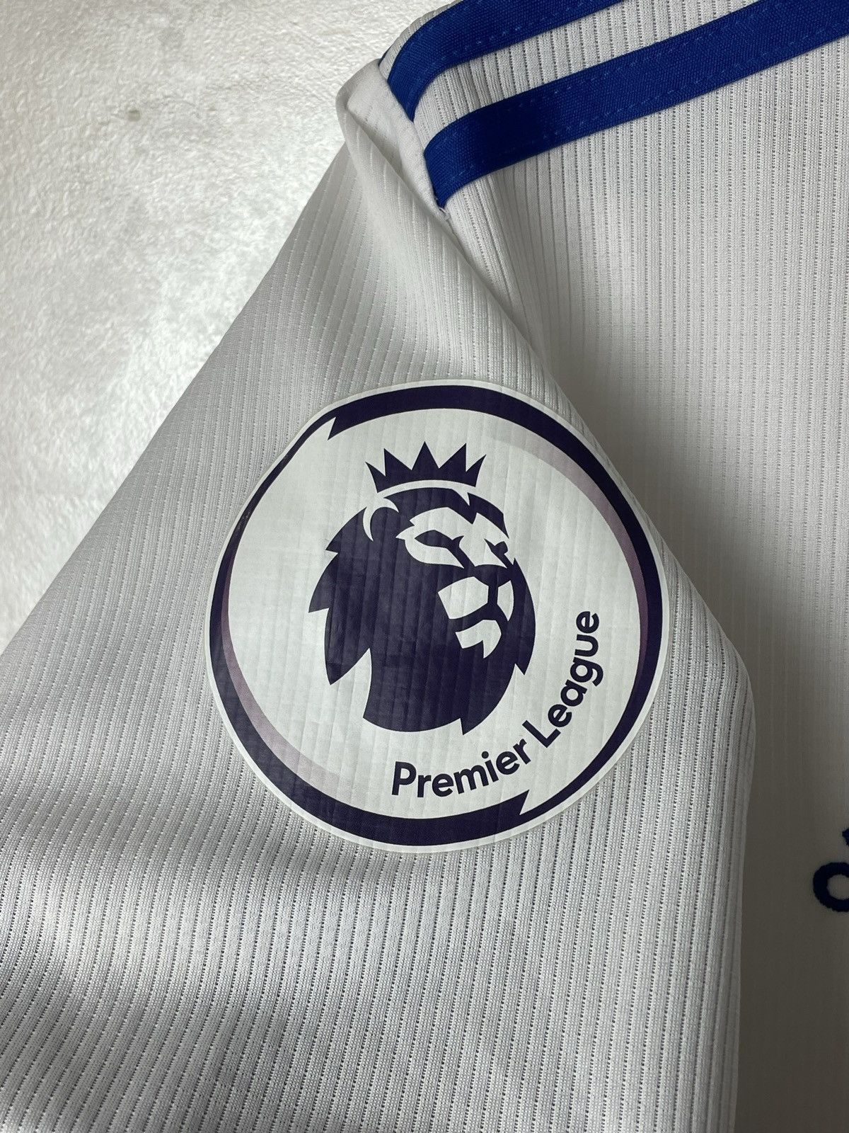 Adidas Leeds United 2020 - 2021 Home football shirt jersey Size US M / EU 48-50 / 2 - 4 Thumbnail