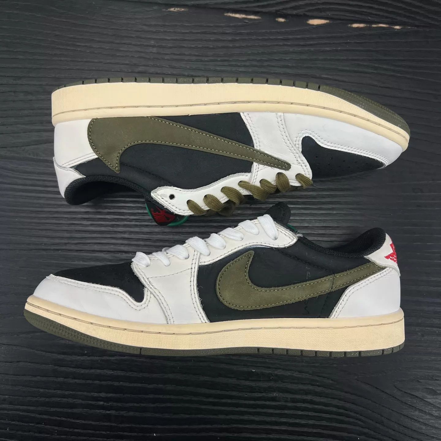 Nike AJ1 Low TS Olive Barbed Wire 5.0 40.5 with box Size US 7.5 / EU 40-41 - 2 Thumbnail