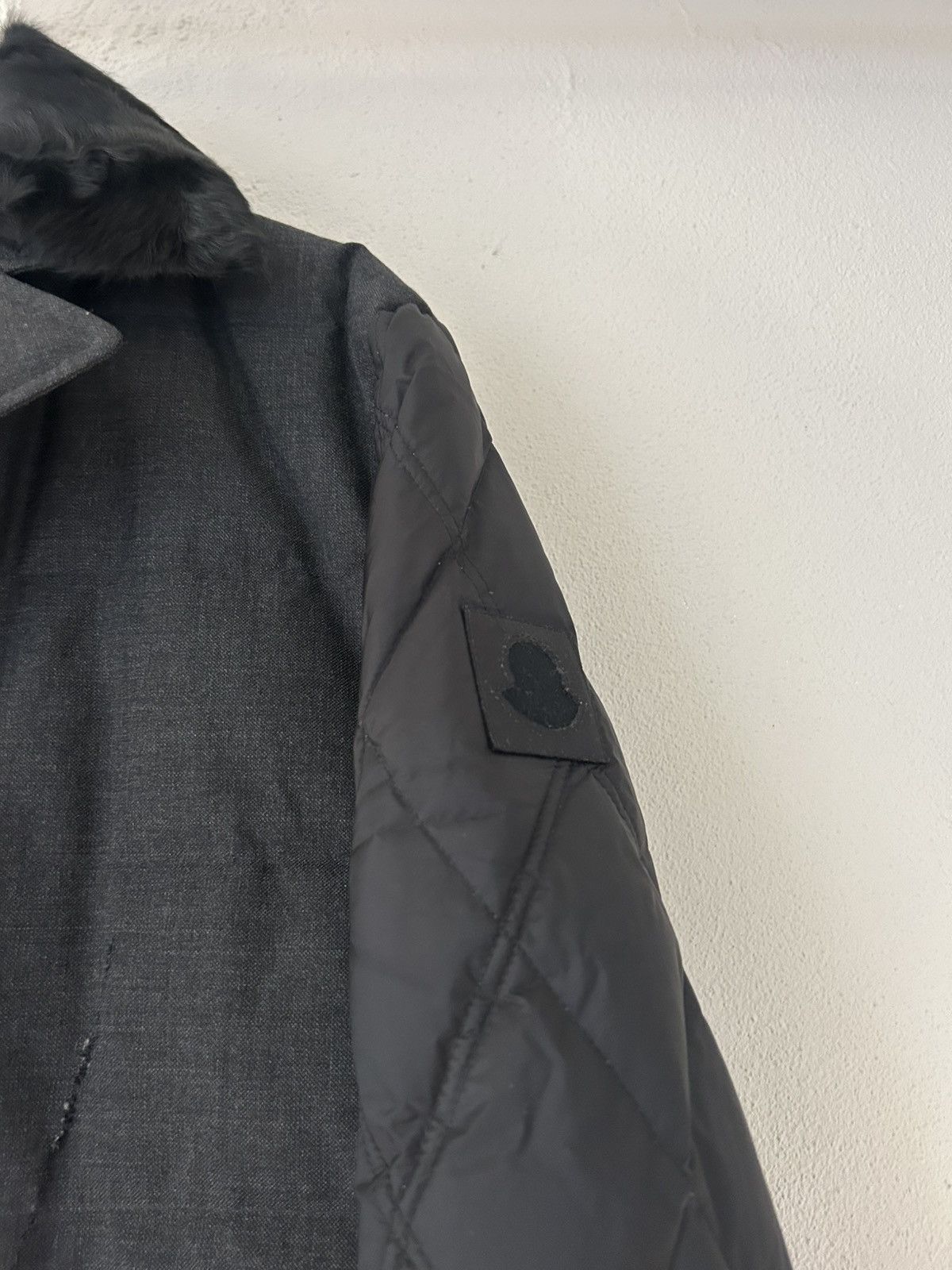 Moncler Double-Breasted Down Jacket with Fur Collar Size US L / EU 52-54 / 3 - 5 Thumbnail