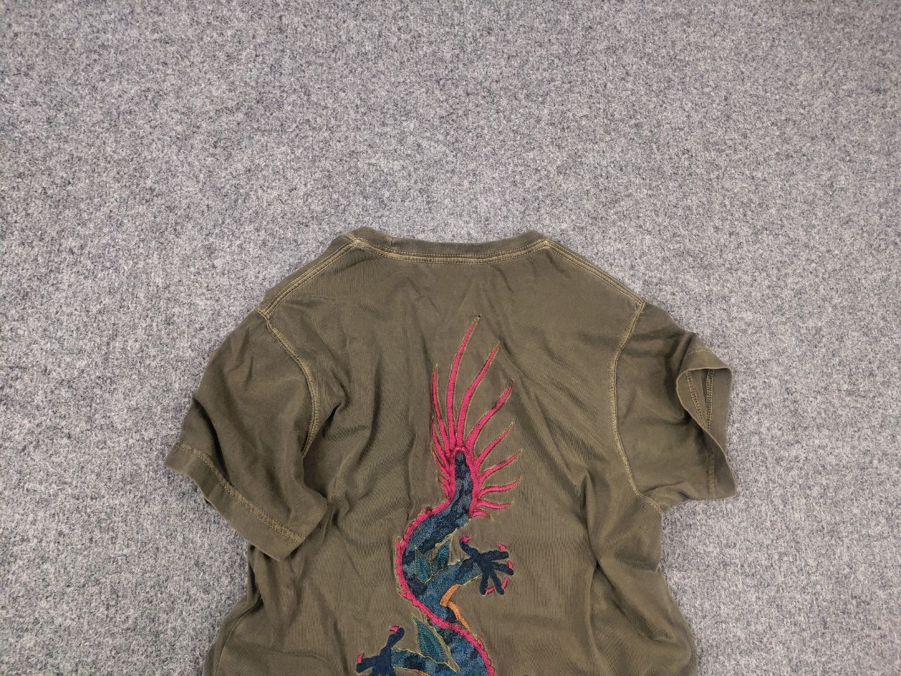 Maharishi Vintage Maharishi Japan Dragon Overprint Embroidered T-shirt Size US S / EU 44-46 / 1 - 4 Thumbnail