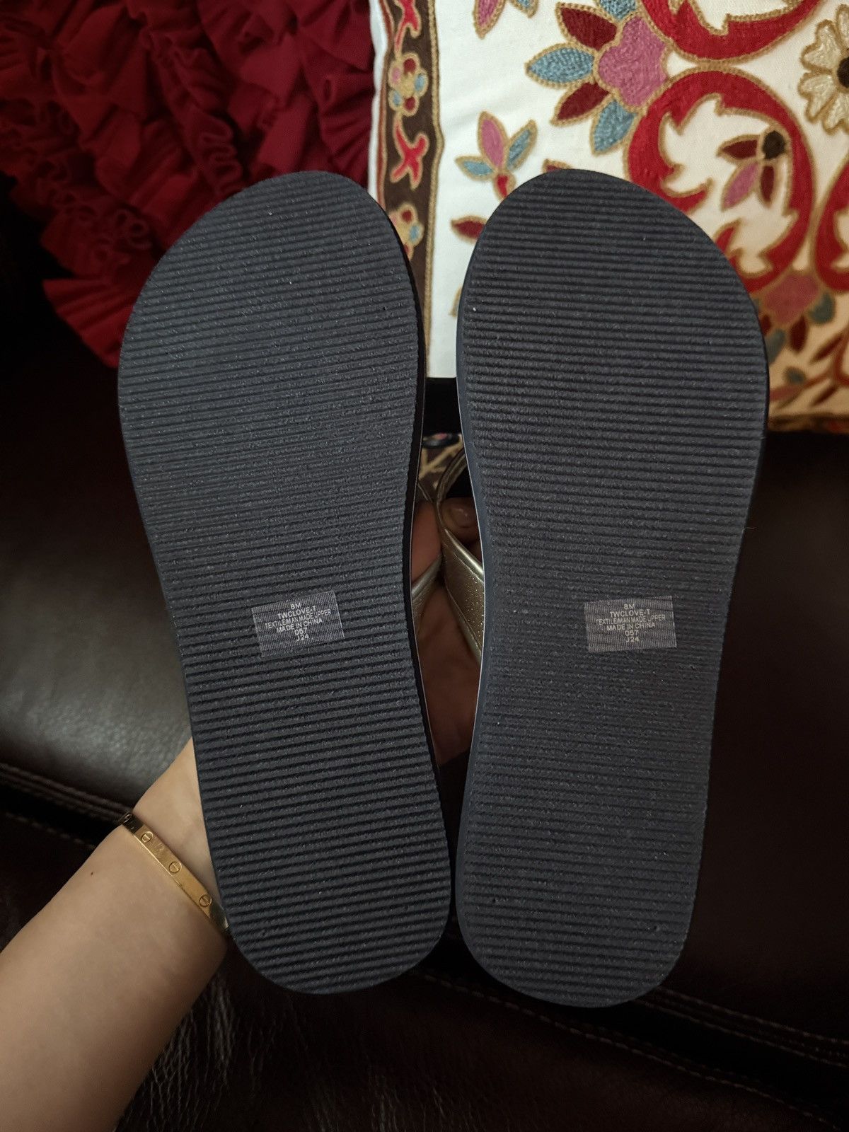 Tommy Hilfiger TOMMY HILFIGER Glitter Sandals Flip flops 9 Womens Navy Gold Size US 9 / IT 39 - 5 Thumbnail