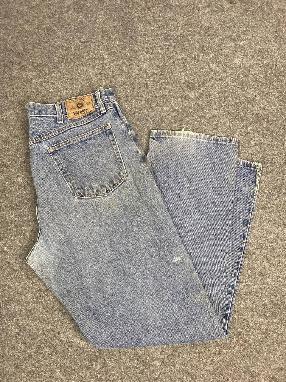 Wrangler vintage wrangler relaxed fit distressed denim Size US 38 / EU 54 - 2 Thumbnail