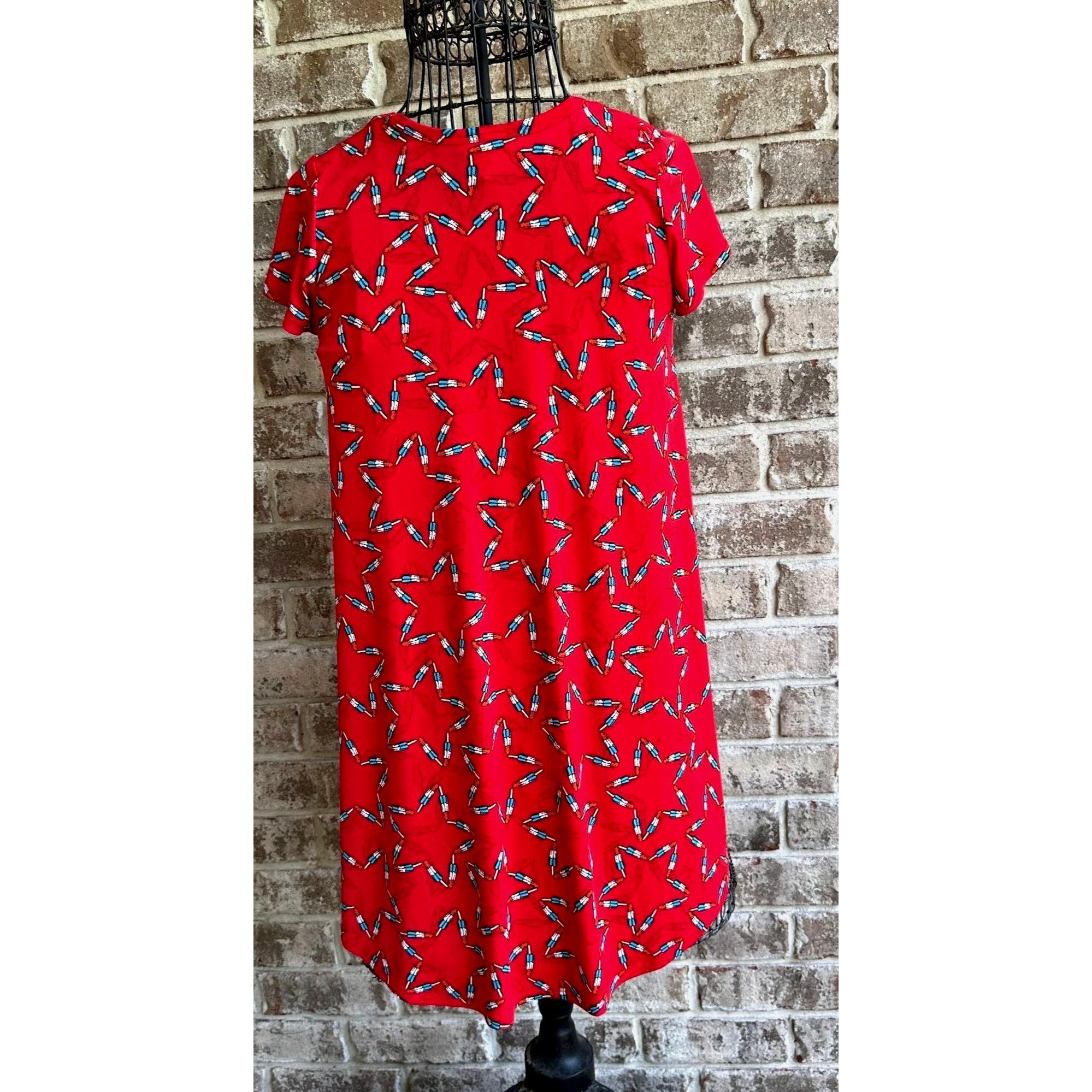 Other NWOT LulaRoe Irma Stars Popsicles Top 10 Red Hi Low Patr Size L / US 10 / IT 46 - 7 Thumbnail