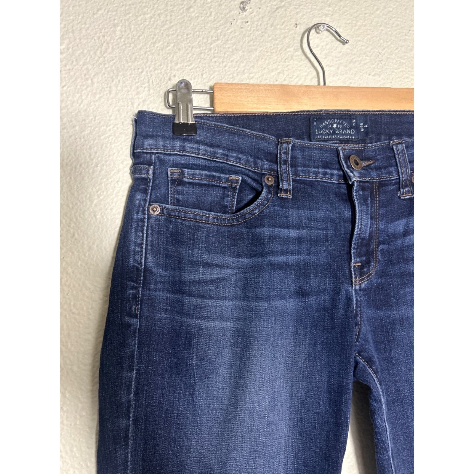 Lucky Brand Lucky Brand Charlie Skinny Dark Wash Jeans Womens 6 Blue 28x29 Skinny 6 Womens Size 28" / US 6 / IT 42 - 4 Thumbnail