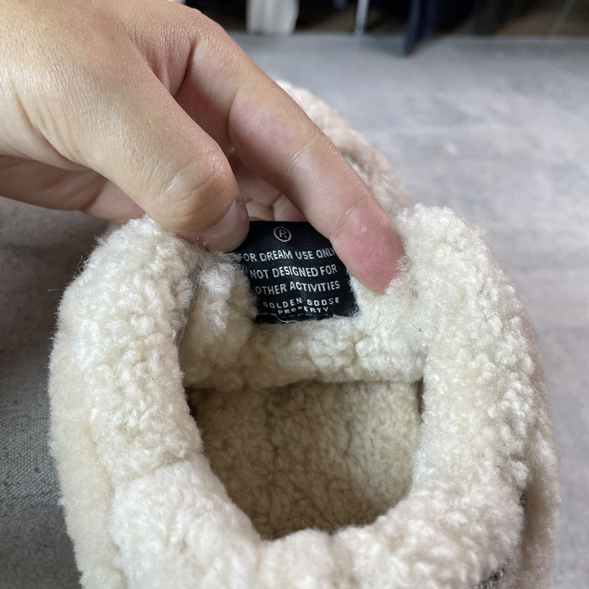 Golden Goose Golden Goose Fluffy Sneakers Size US 8 / IT 38 - 14 Thumbnail