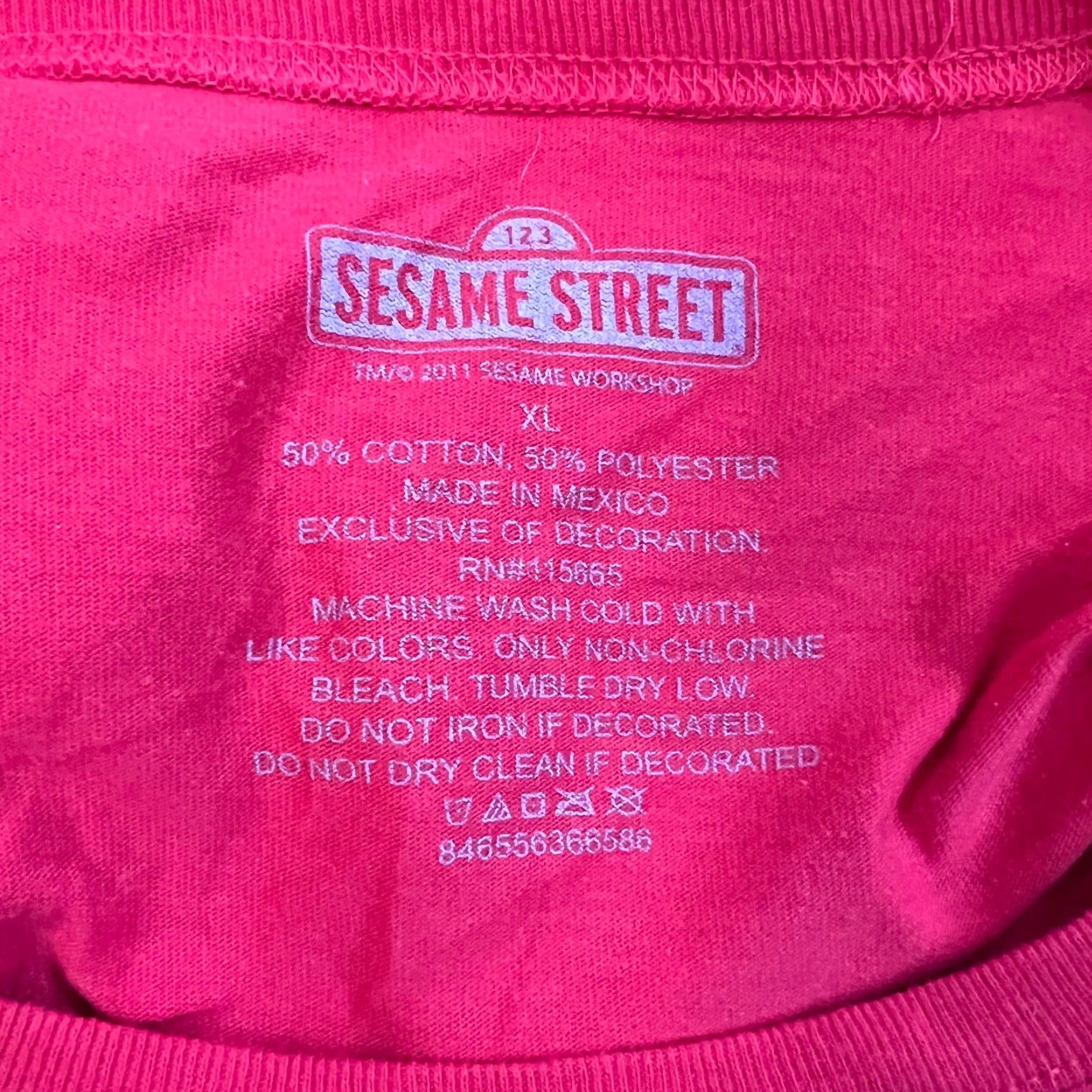 Vintage Sesame Street Women T Shirt Graphic Red XL Elmo Pullover Short Sleeve Vintage No Size XL / US 12-14 / IT 48-50 - 4 Thumbnail