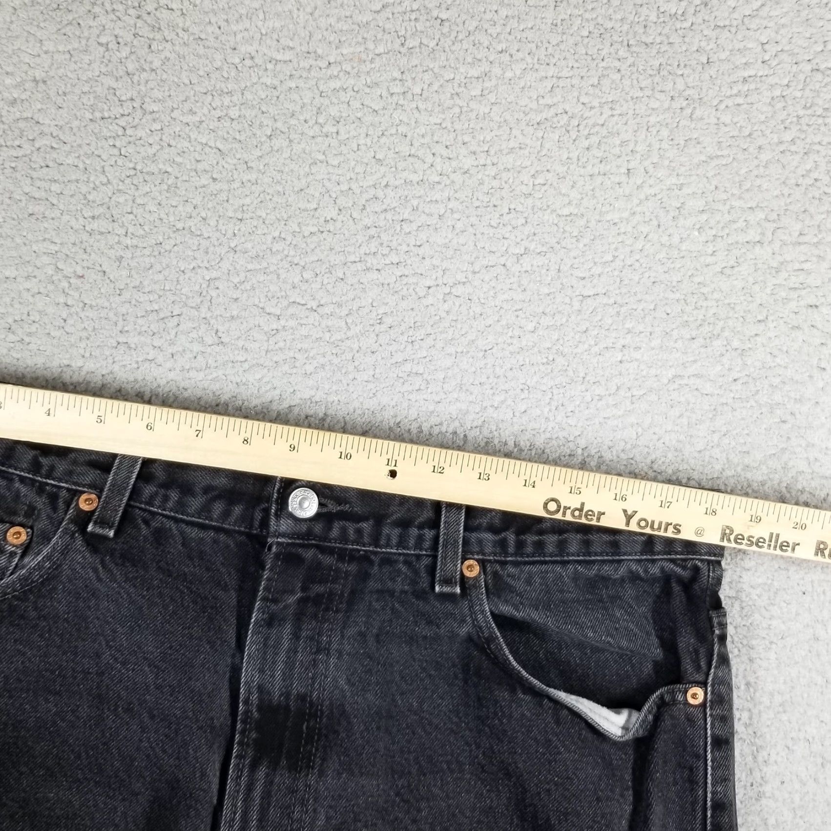Levi's VINTAGE Levi's 550 Jeans Mens 38x32 Relaxed Fit Tapered Leg Denim Pants Black Y2K Size US 38 / EU 54 - 4 Thumbnail