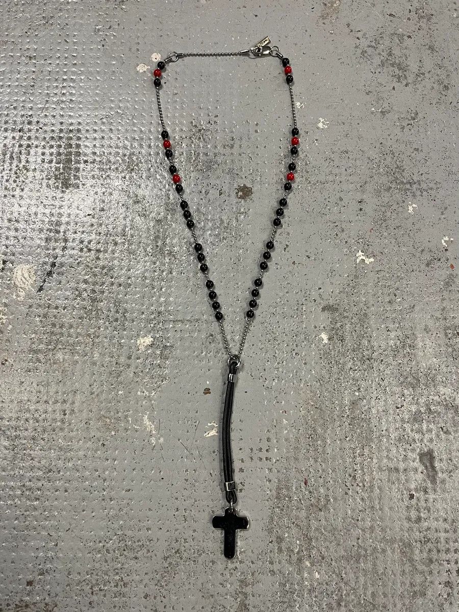 Dolce & Gabbana 2000s Dolce & Gabbana Rosary Red & Black Beaded Cross Necklace Size ONE SIZE - 5 Thumbnail