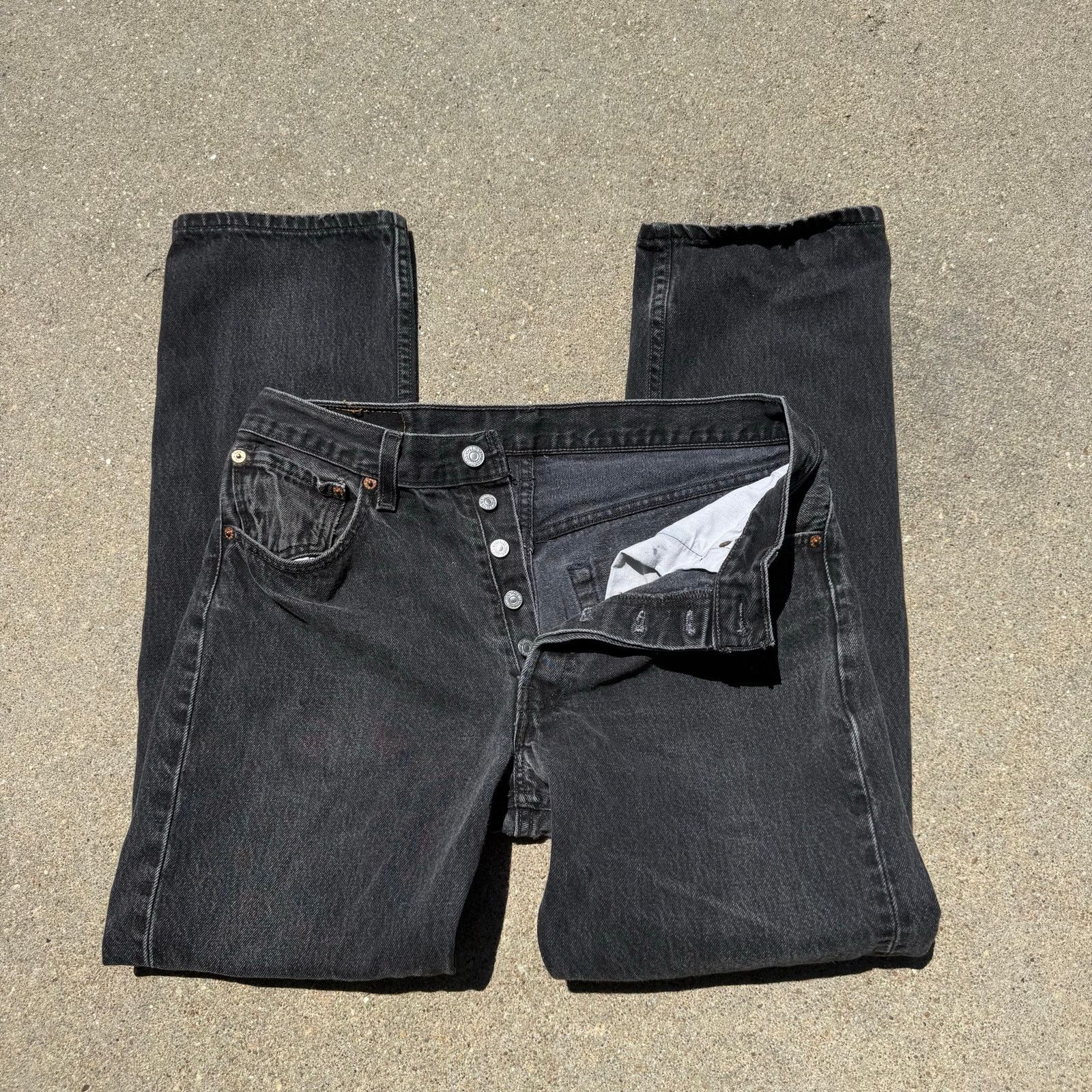 90s Levi’s 501 Button Fly Straight Leg Black Jeans 32x30 USA