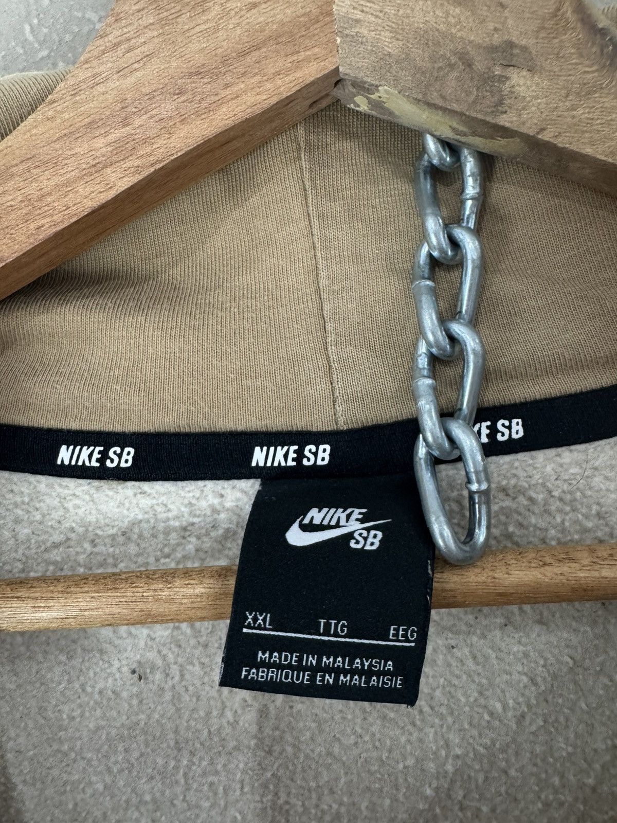 Nike Vintage Nike SB Camo Hoodie Skater Y2K Size US XXL / EU 58 / 5 - 3 Thumbnail