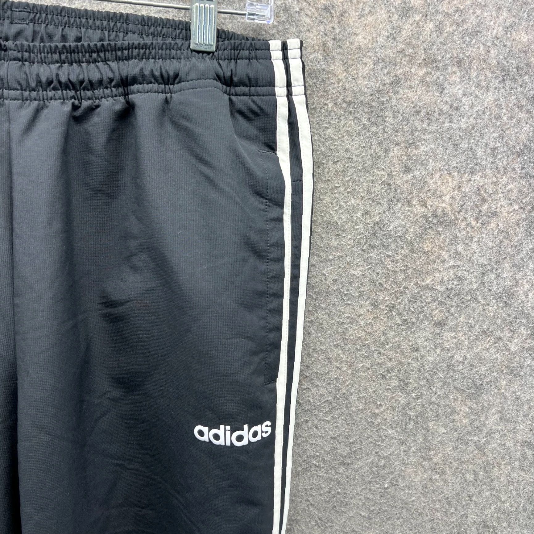 Adidas Adidas Sweatpants Men M Black Stripes Polyester Essentials Wind Trefoil Vtg Sweatpants Mens Size US 31 - 6 Thumbnail