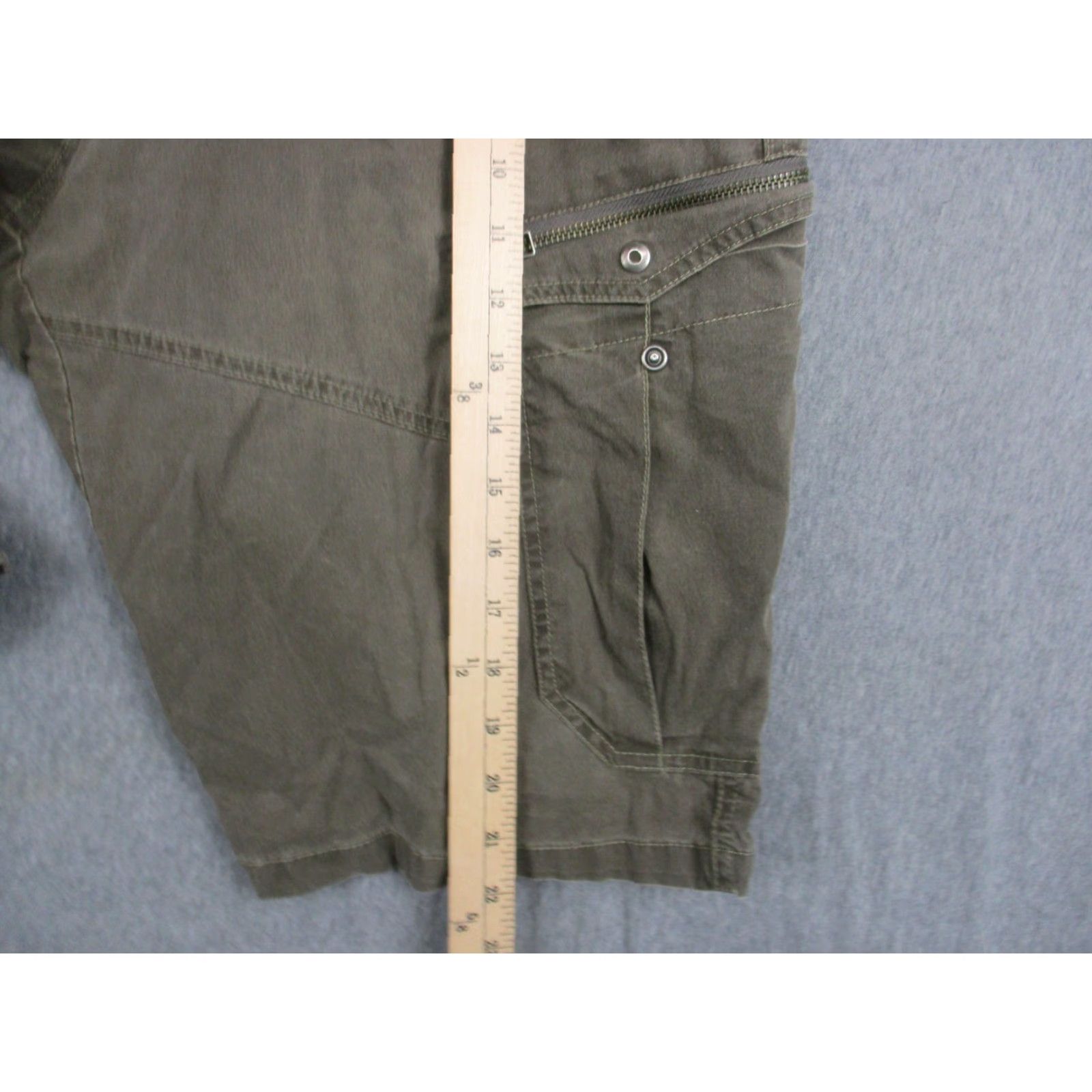 Vintage Kühl Cargo Shorts Mens 36 Green Utility Outdoor Hiking Pockets Rugged Cotton Size US 36 / EU 52 - 5 Thumbnail
