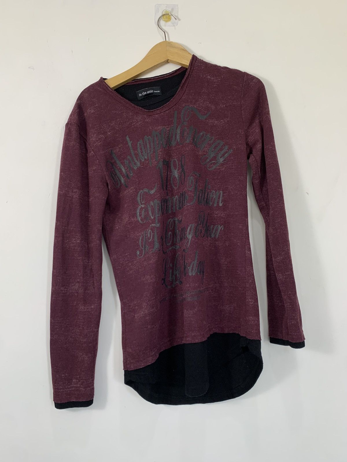 2000s longsleeve double layer in the attic style era
