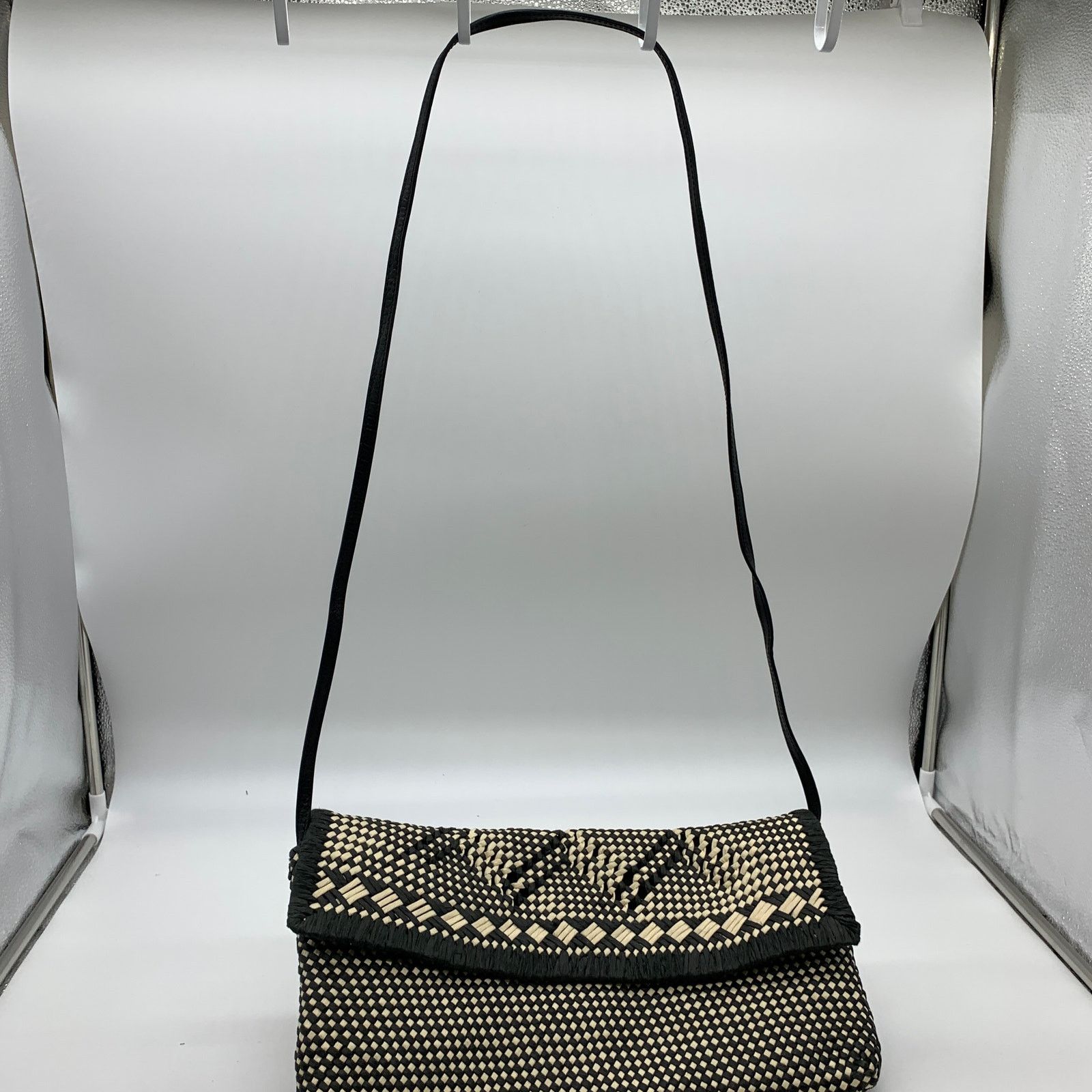 Banana Republic Banana Republic Black Straw Crossbody Purse Womens Medium Size ONE SIZE - 7 Thumbnail