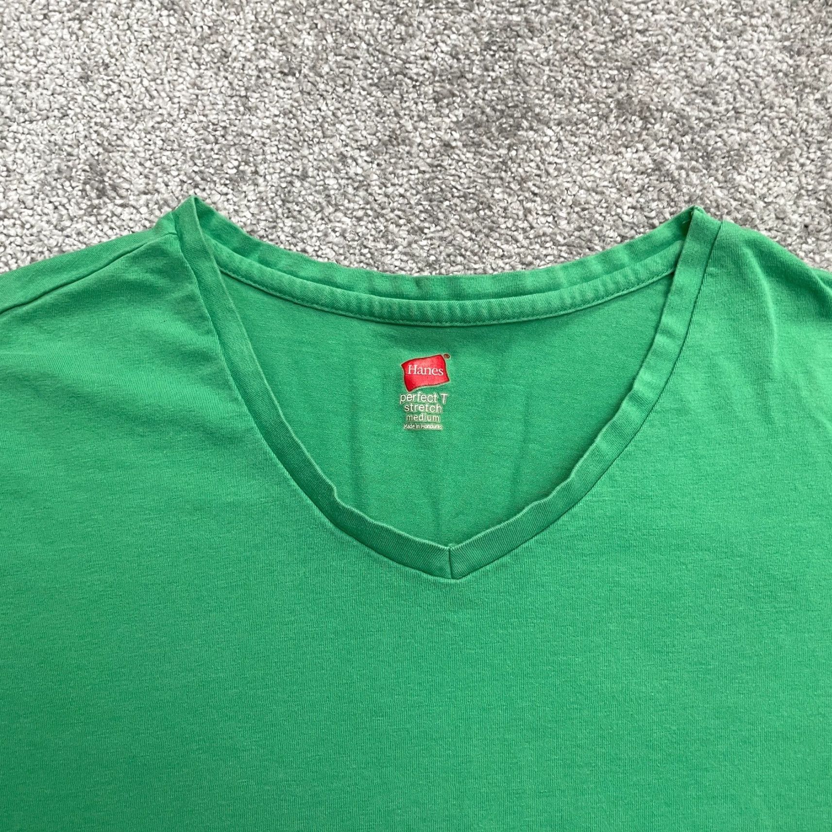 Hanes Hanes T-Shirt Womens Medium Green V-Neck Casual Cotton Tee Top Regular Fit Short Sleeve Size M / US 6-8 / IT 42-44 - 3 Thumbnail