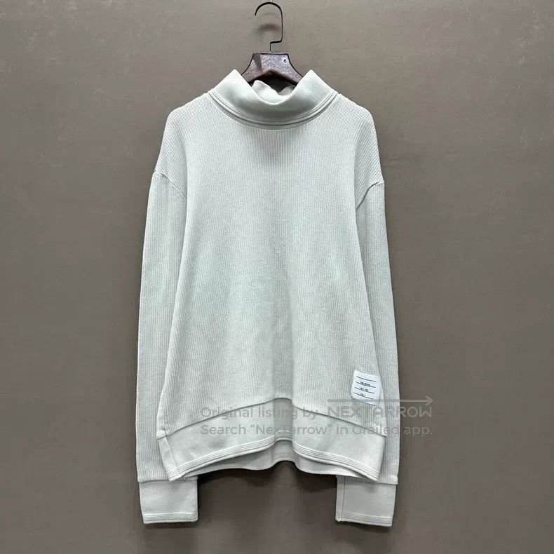 Thom Browne Thom Browne Beige Vertical Stripe Classic Logo Sweater Size US XL / EU 56 / 4 - 1 Thumbnail