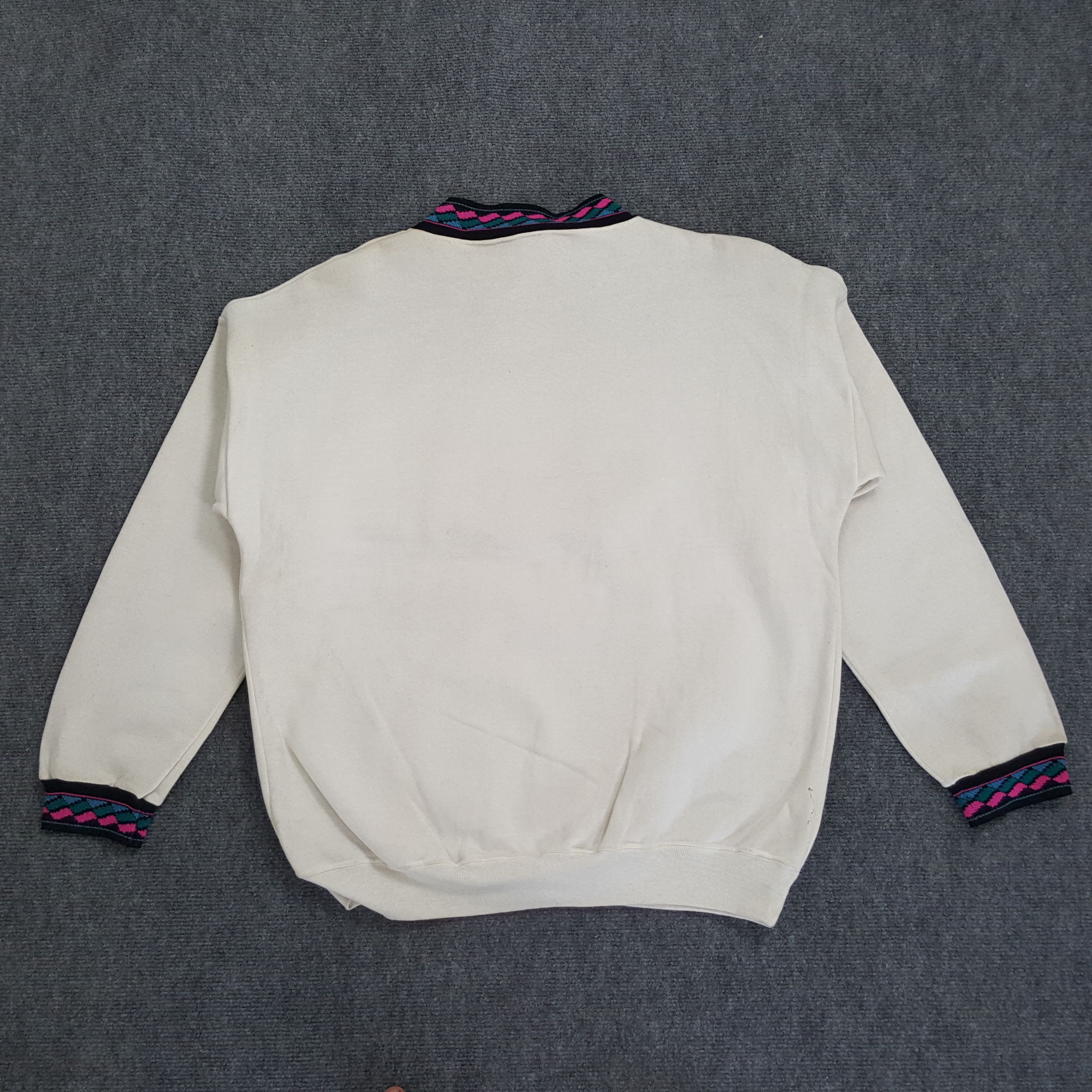 Vintage 90's Native America Designed by JnzHell Moore Sweatshirt Size US XL / EU 56 / 4 - 3 Thumbnail