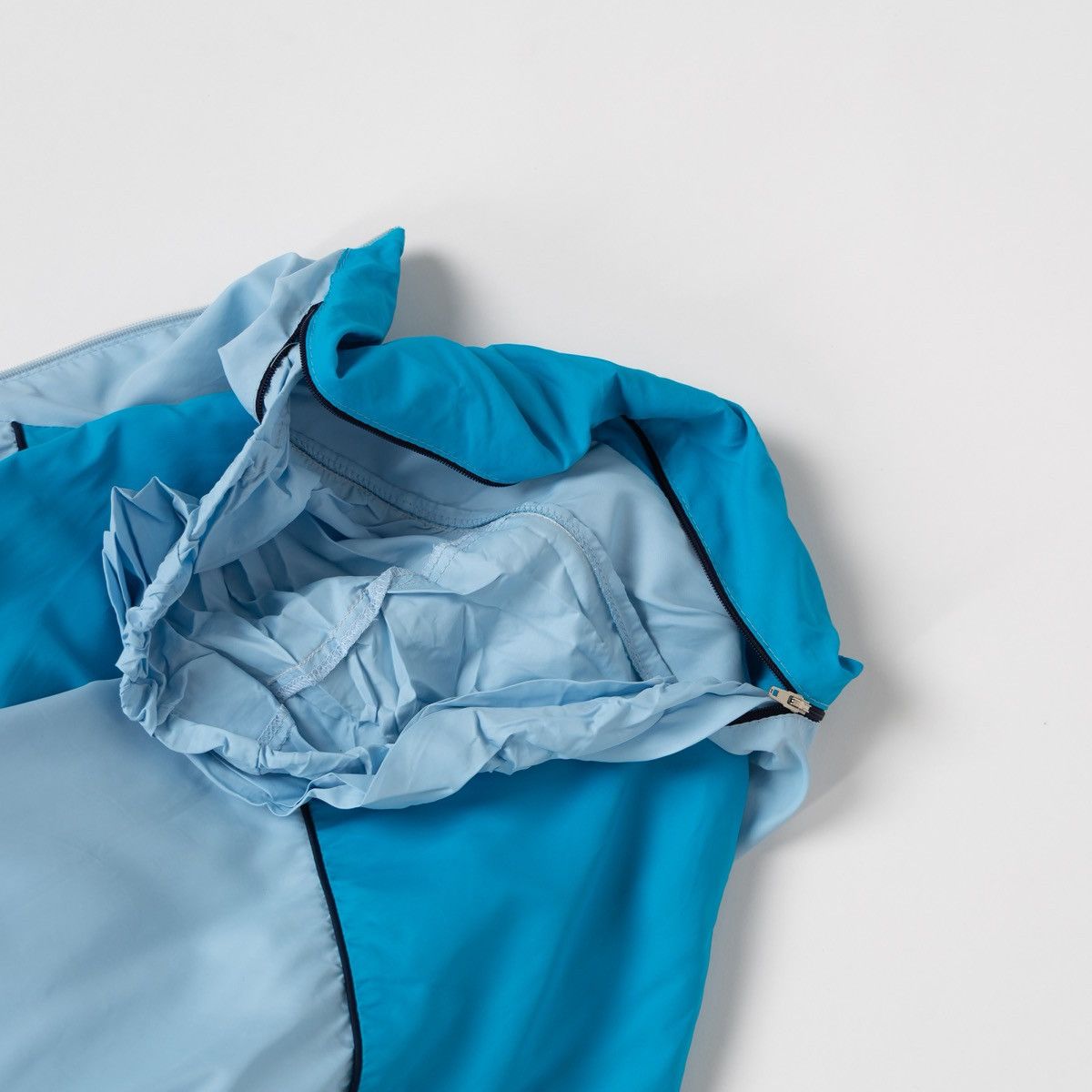 Vintage Rukka Vintage Windbreaker Jacket Blue Full Zip Lightweight Size US L / EU 52-54 / 3 - 8 Thumbnail