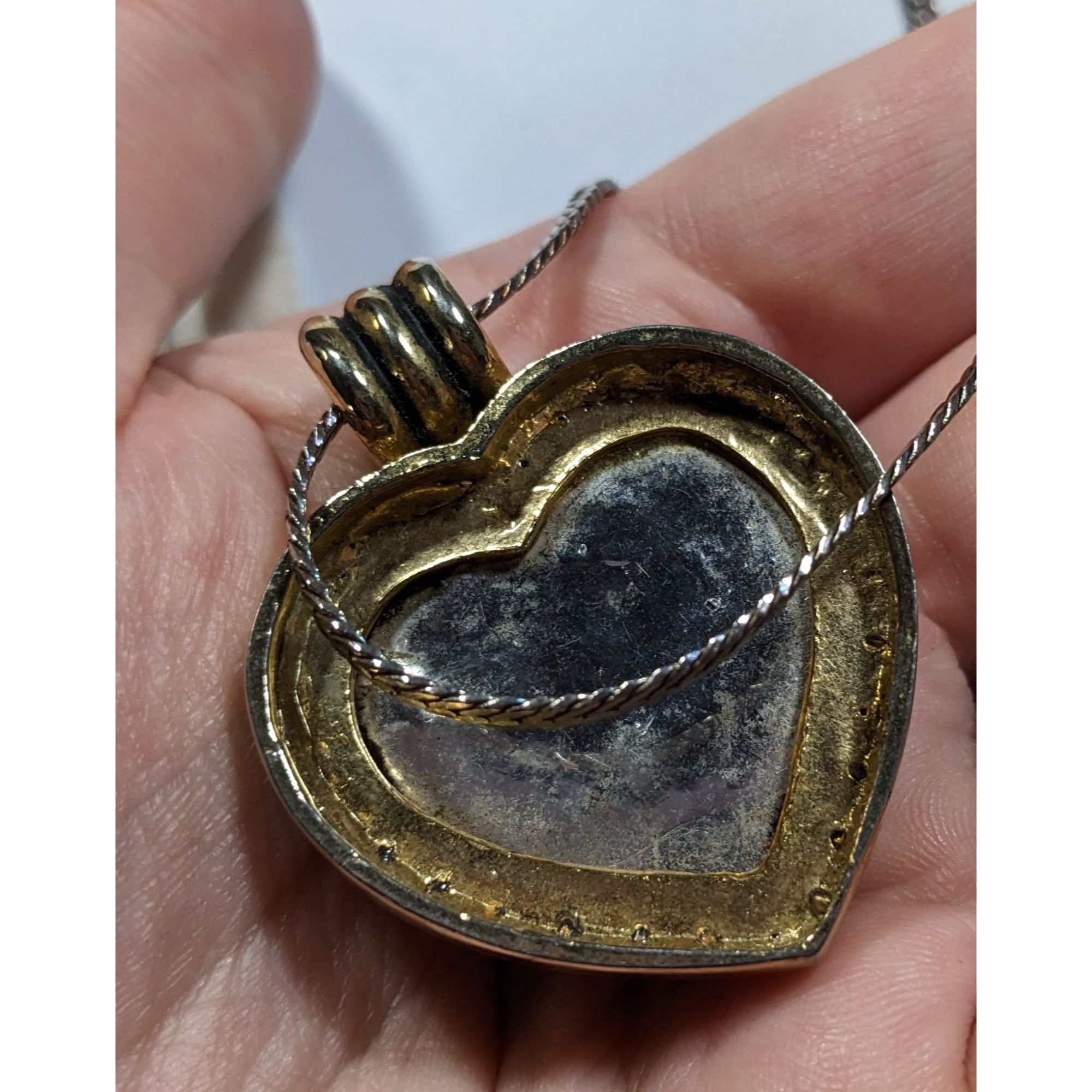 Other Vintage Coquette Honey Lucite Heart Pendant Necklace Size ONE SIZE - 9 Thumbnail