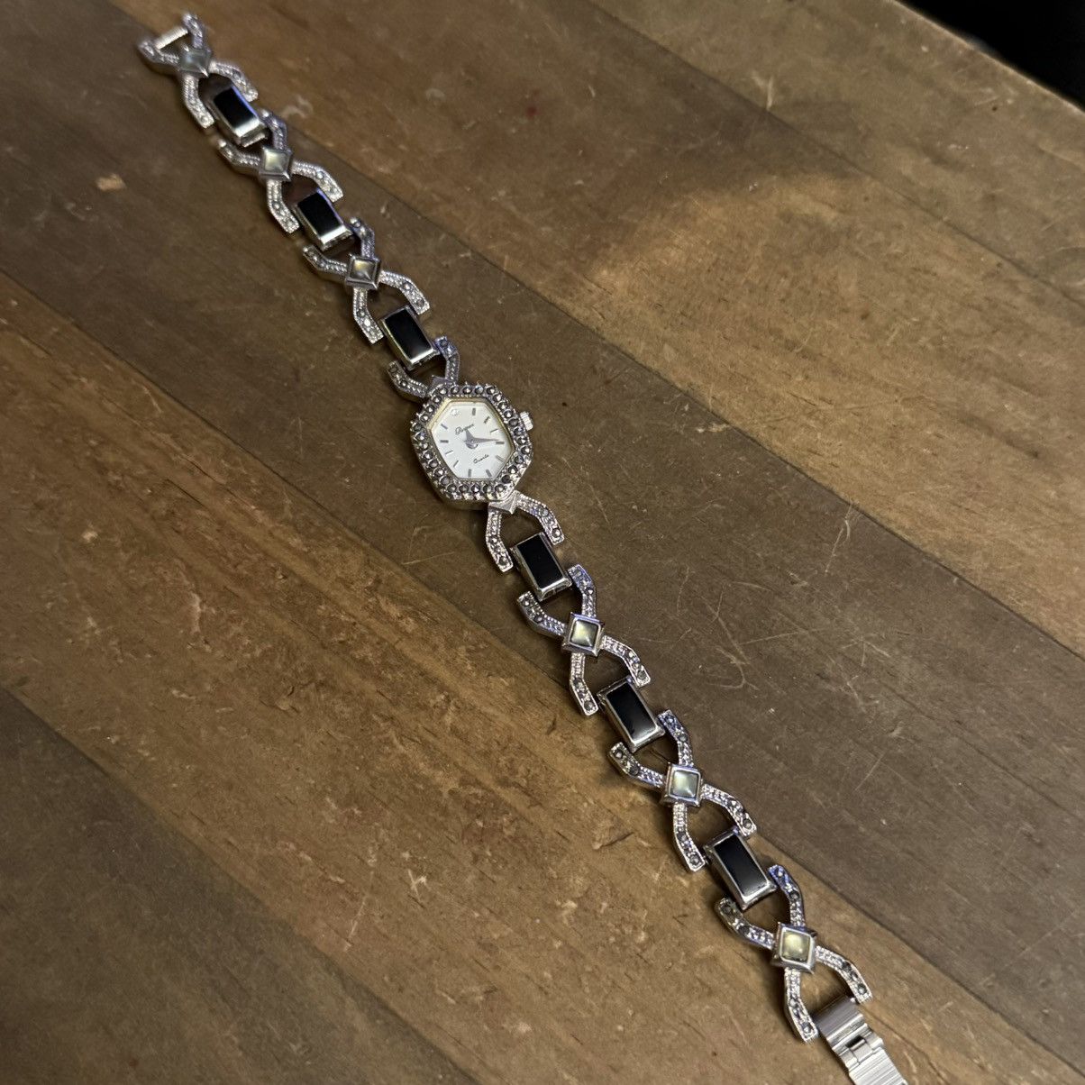 Vintage Vintage Parmex silver marcasite hugs and kisses watch Size ONE SIZE - 2 Thumbnail