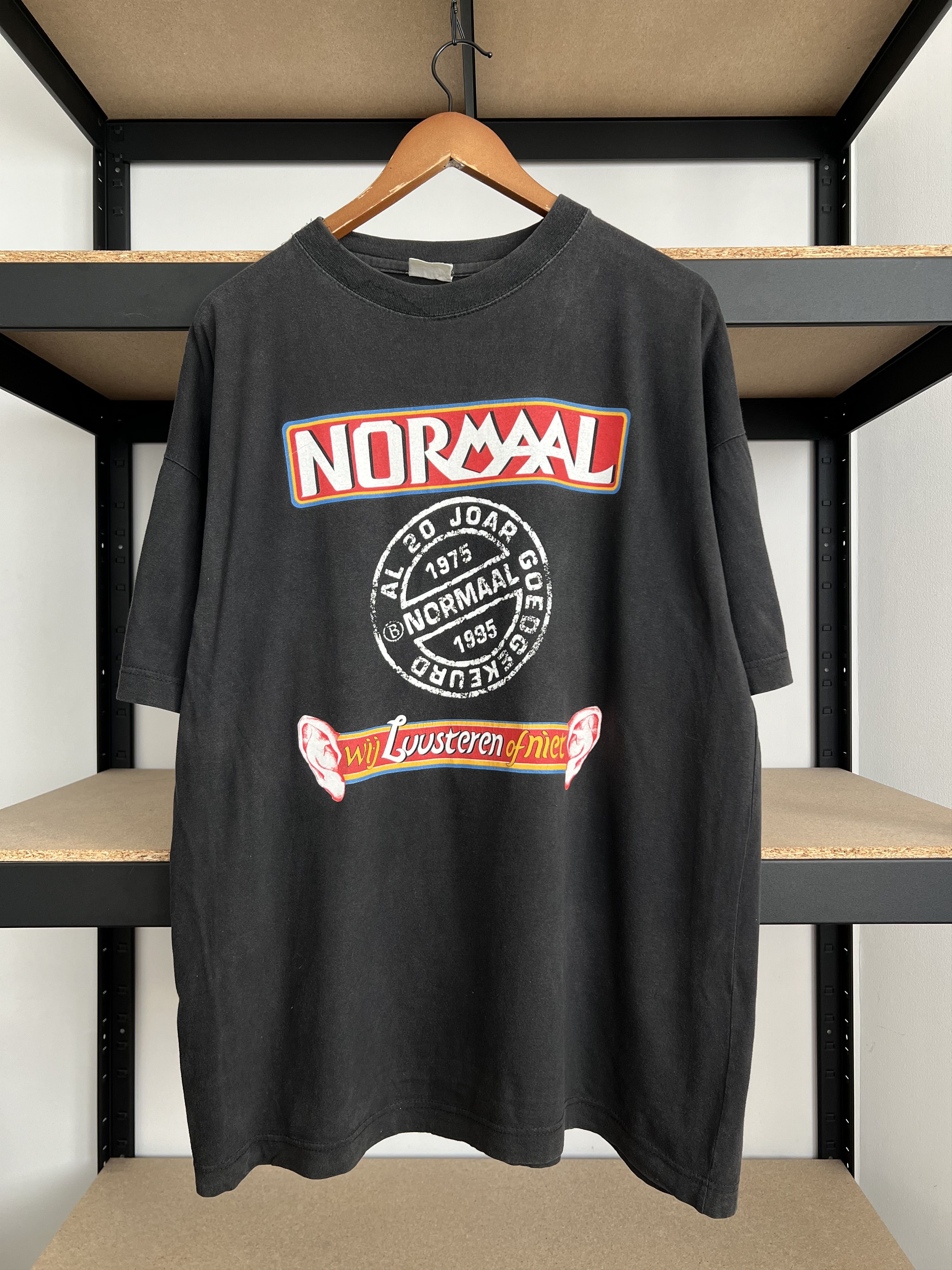 Band Tees Vintage 1995 Normaal 20 Joar Veldtocht Black T-shirt Size US XL / EU 56 / 4 - 3 Thumbnail