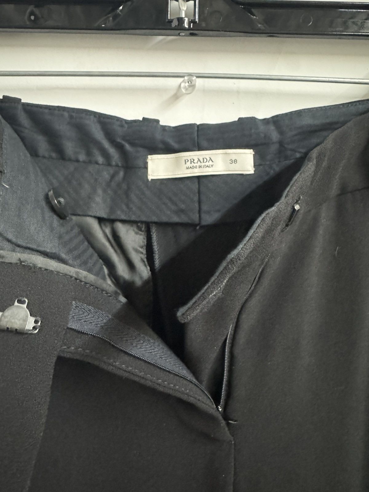 Prada Prada Black Pleated Flare Trousers – Size 38 (IT) Size 26" / US 2 / IT 38 - 3 Thumbnail